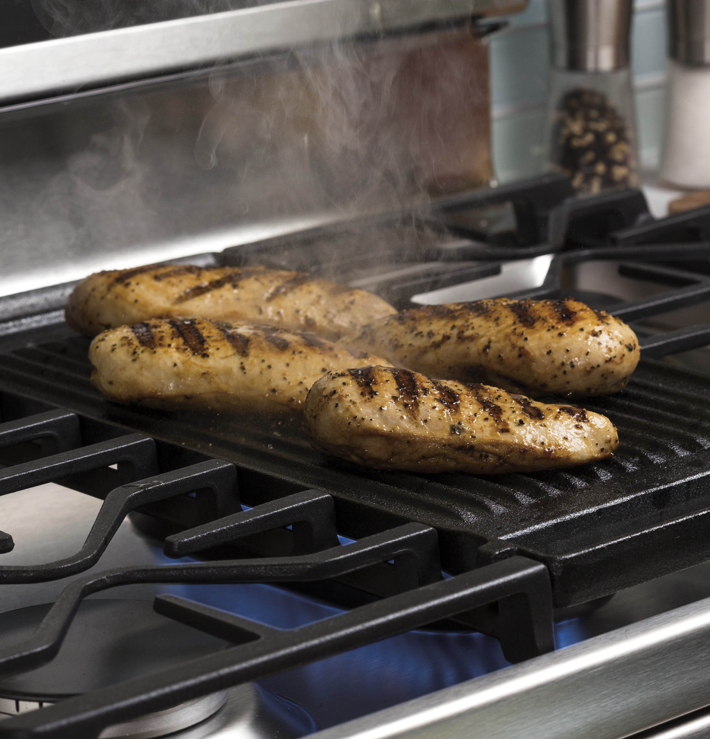 30" Free-Standing Gas Convection Range PGB911ZEJSS, product image 5 of 23
