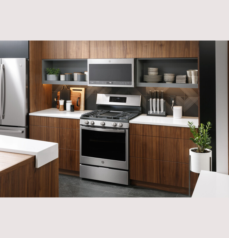 Smart 30" Free-Standing Self Clean Gas Fingerprint Resistant Range with No Preheat Air Fry view 9