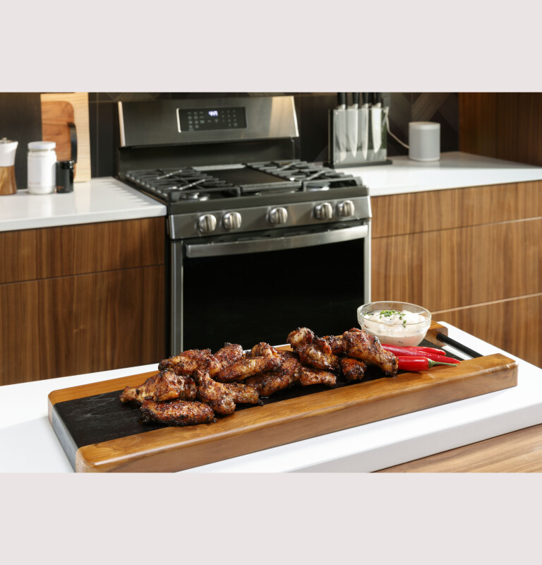 Smart 30" Free-Standing Self Clean Gas Fingerprint Resistant Range with No Preheat Air Fry view 14