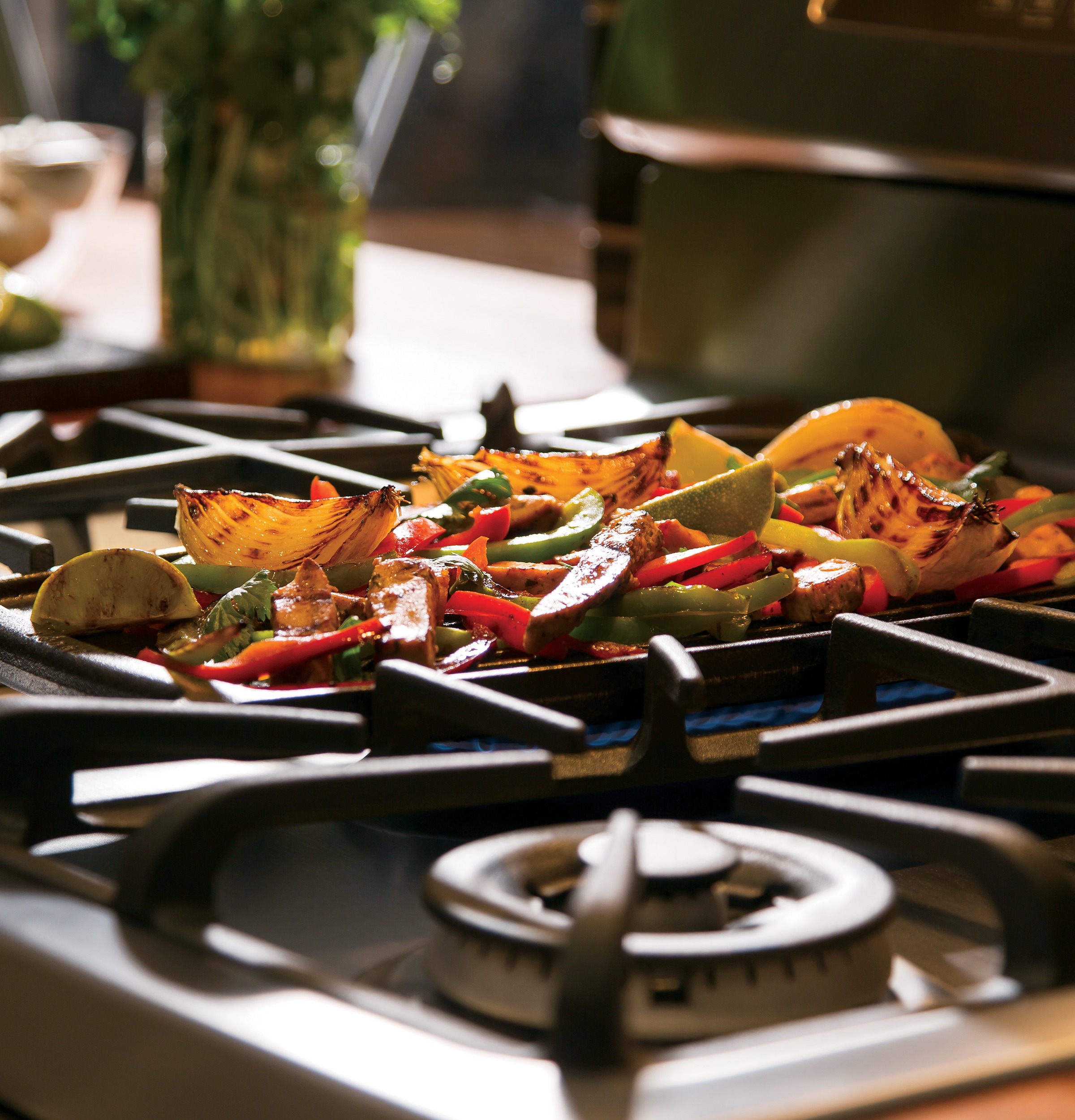 Series 30" Free-Standing Self Clean Gas Range with Warming Drawer PGB940SEHSS, product image 7 of 16