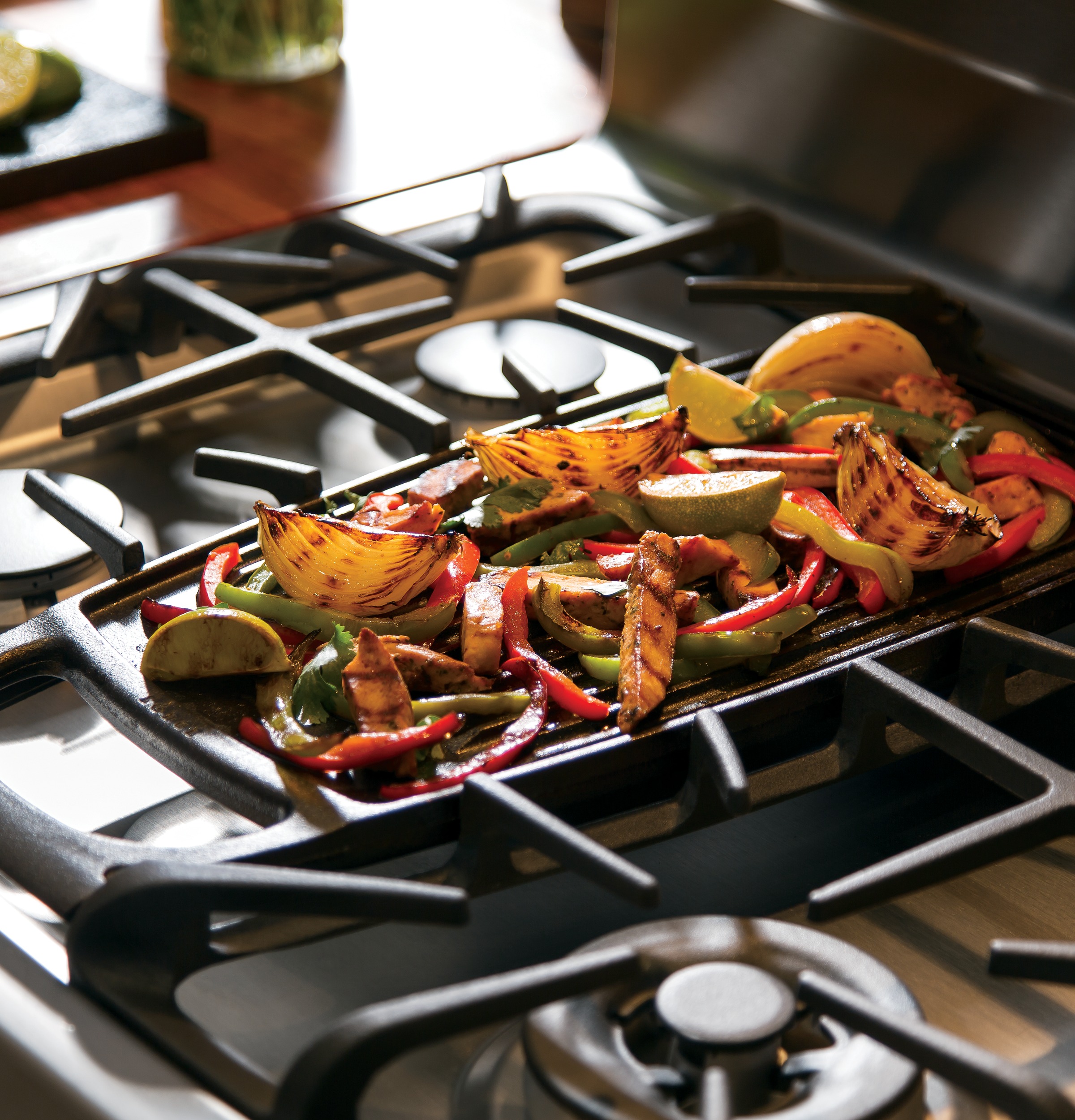 Series 30" Free-Standing Gas Double Oven with Convection Range PGB950SEFSS