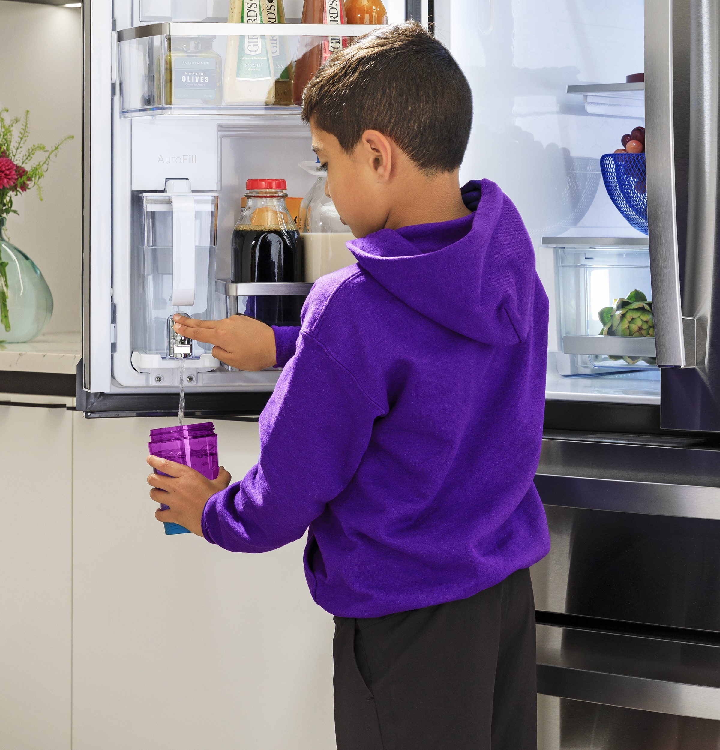 28.7 Cu. Ft. Smart Fingerprint Resistant 4-Door French-Door Refrigerator With Dual-Dispense AutoFill Pitcher view 17