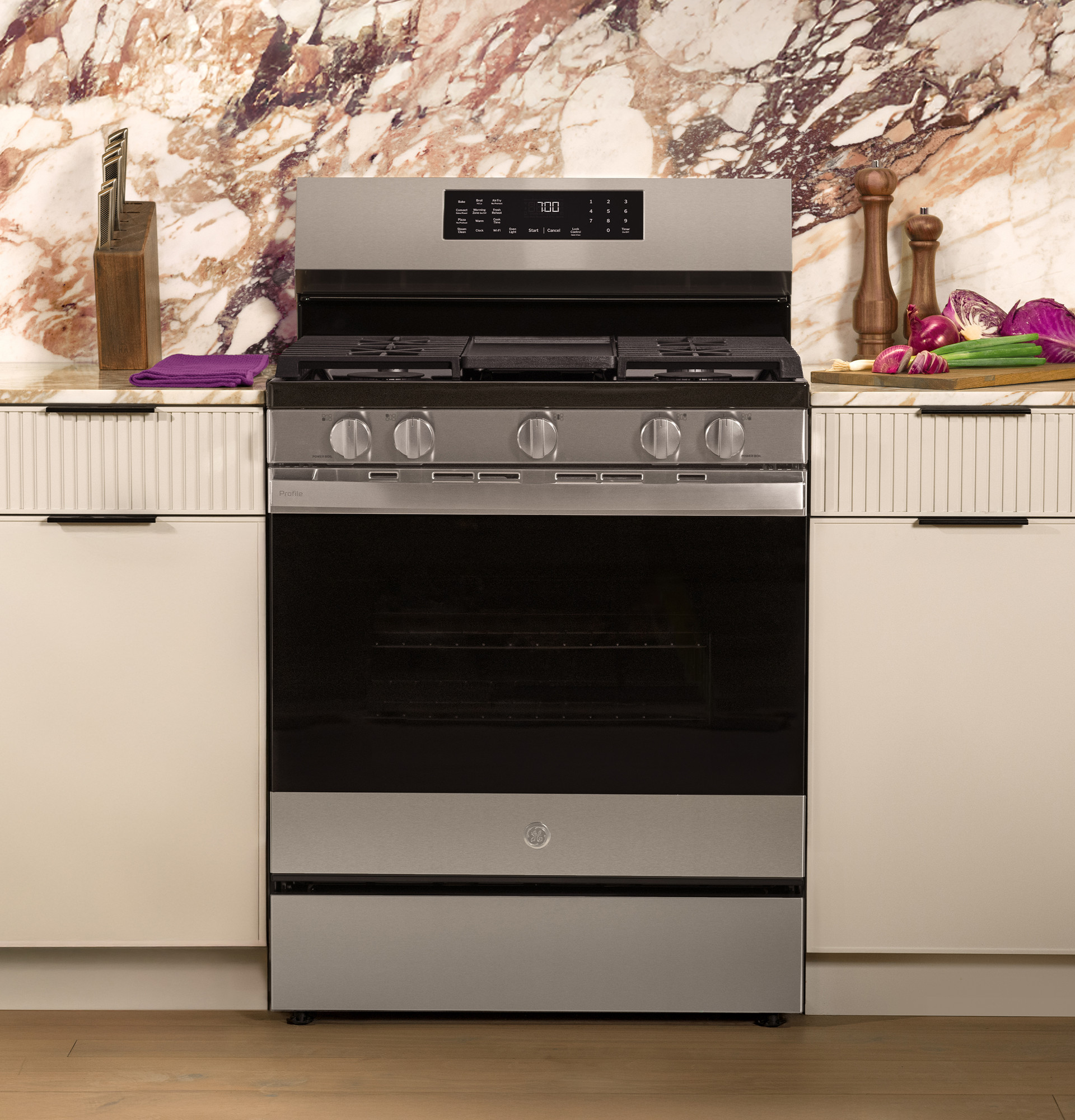 30” Smart Free-Standing Gas Convection Range with No Preheat Air Fry and EasyWash Oven Tray view 52