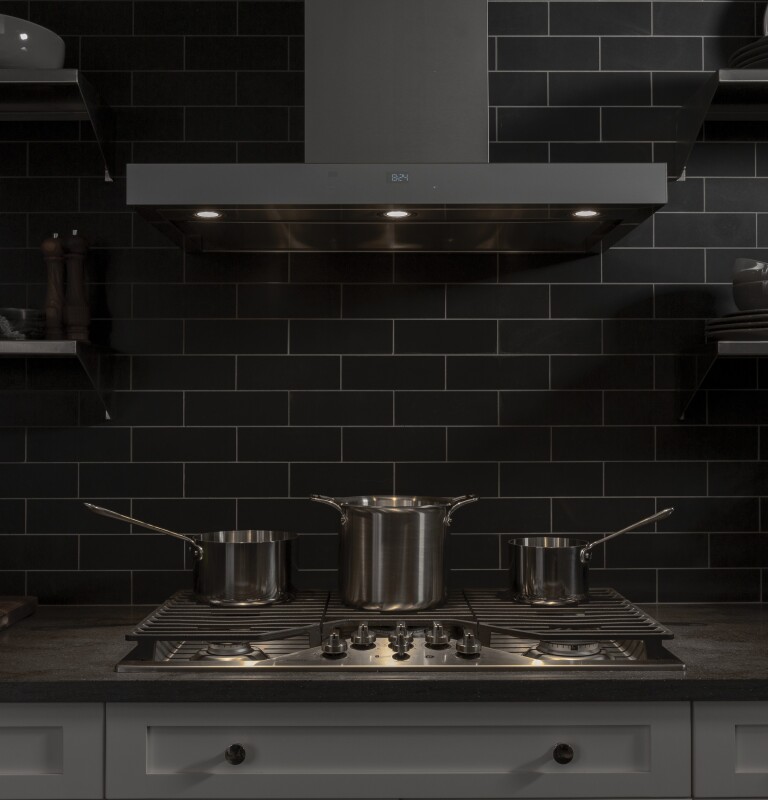 36" Built-In Tri-Ring Gas Cooktop with 5 Burners and Included Extra-Large Integrated Griddle view 9