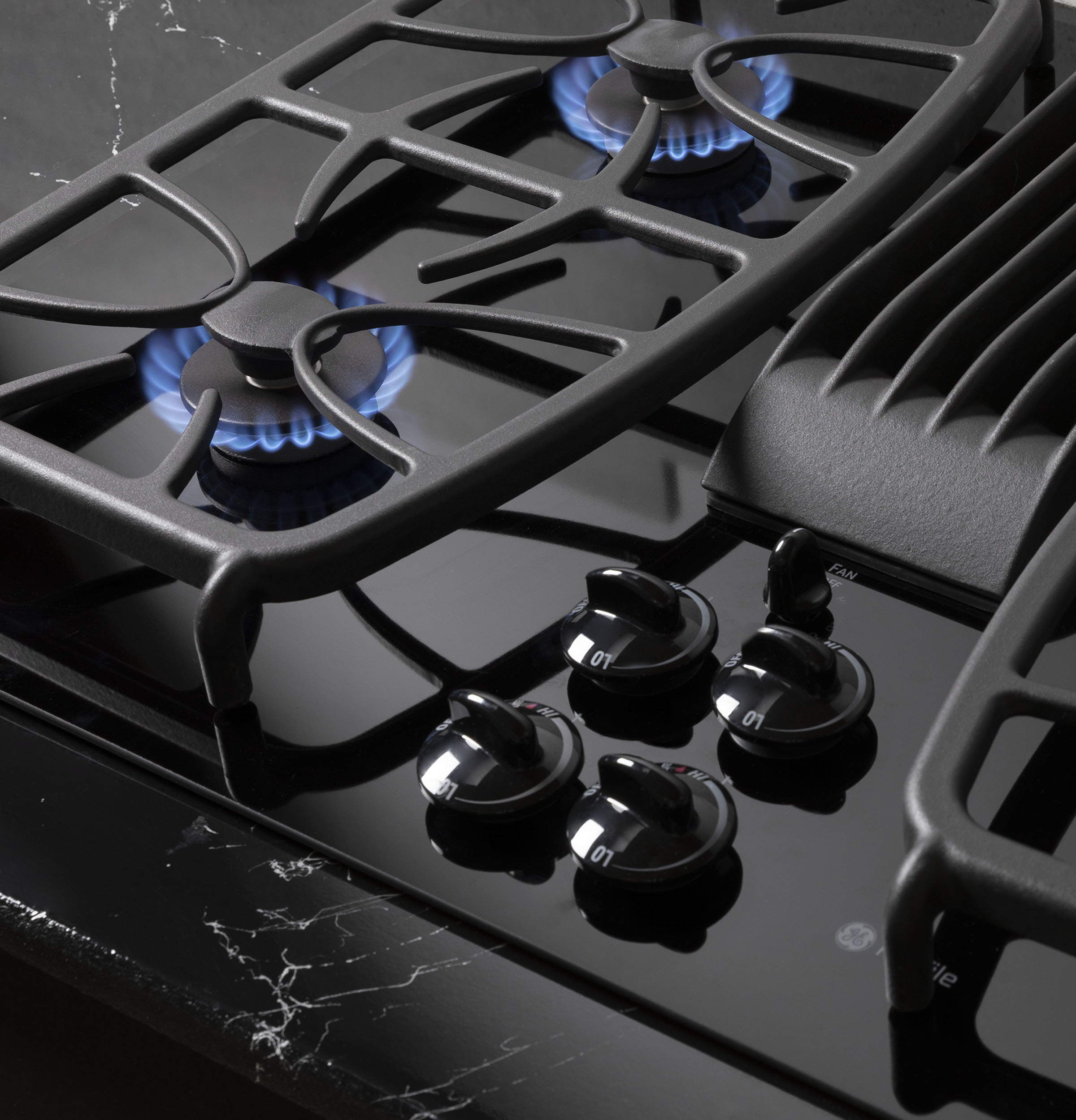 30" Built-In Gas Downdraft Cooktop view 4