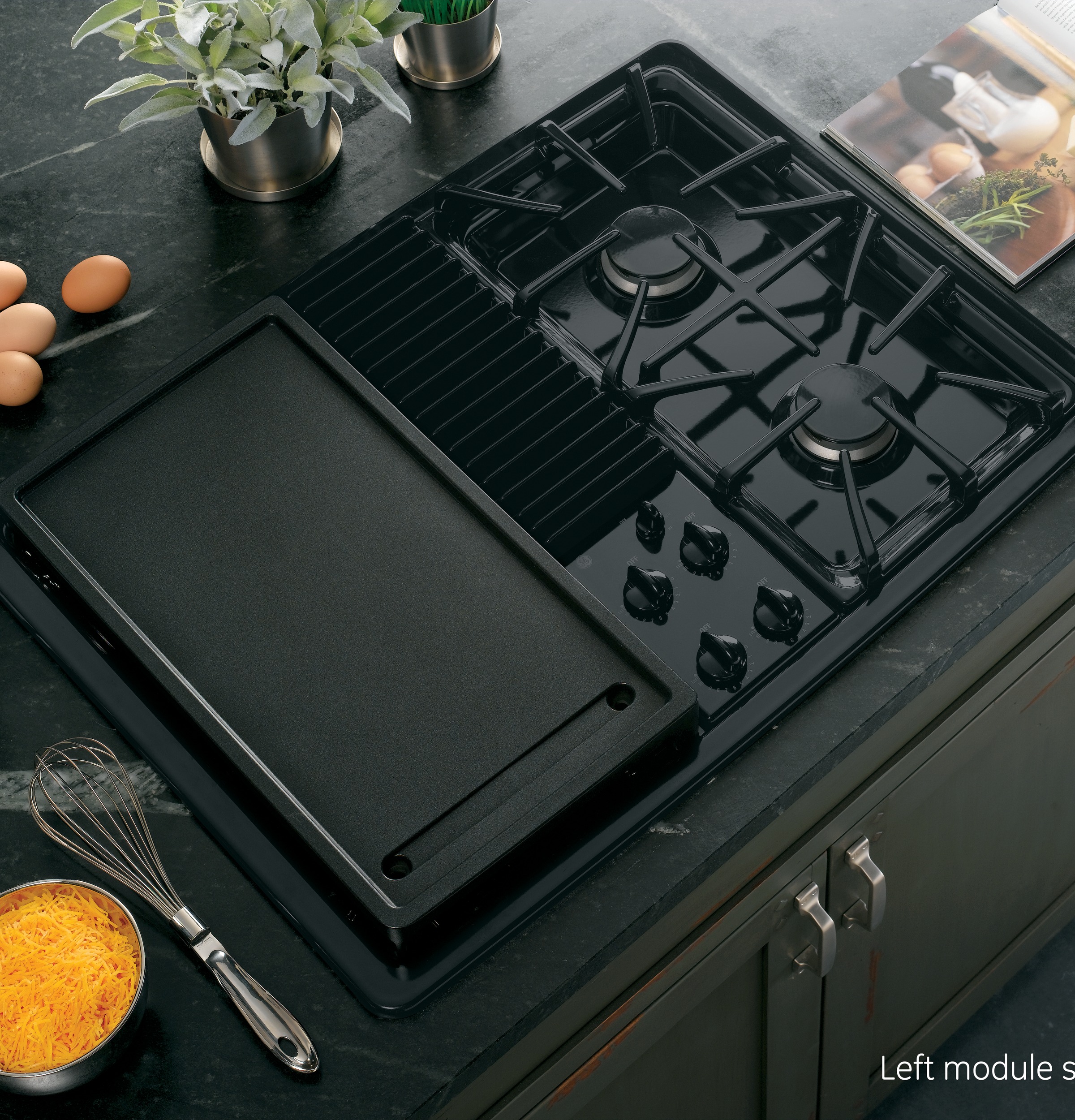 Series Built-In Downdraft Gas Modular Cooktop PGP990DEFBB