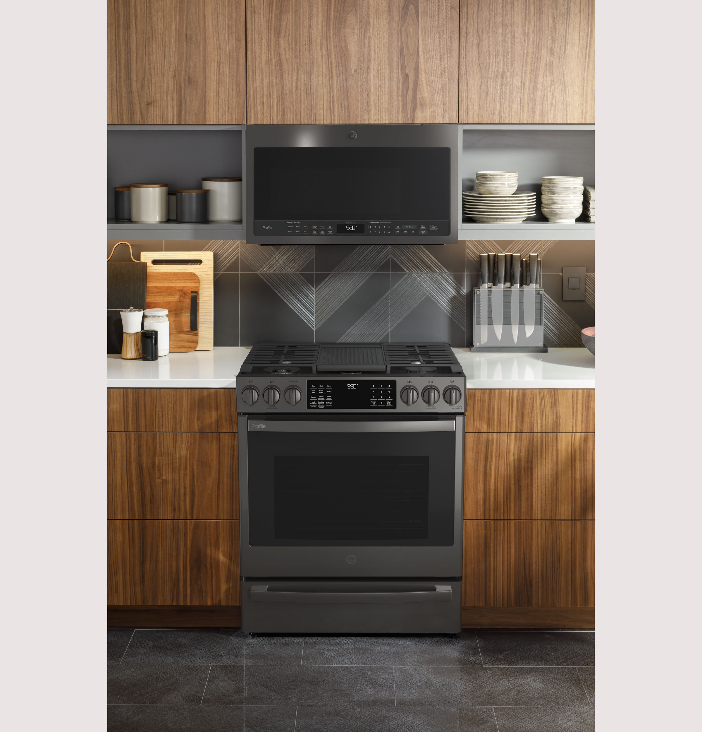 30" Smart Slide-In Front-Control Gas Range with No Preheat Air Fry view 6