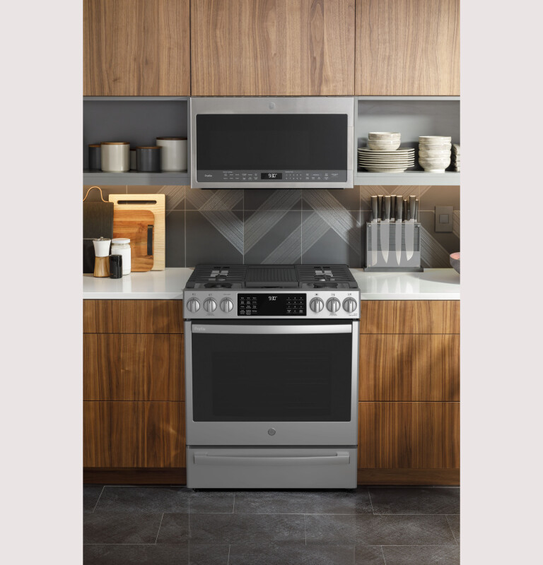 30" Smart Slide-In Front-Control Gas Fingerprint Resistant Range with No Preheat Air Fry view 7
