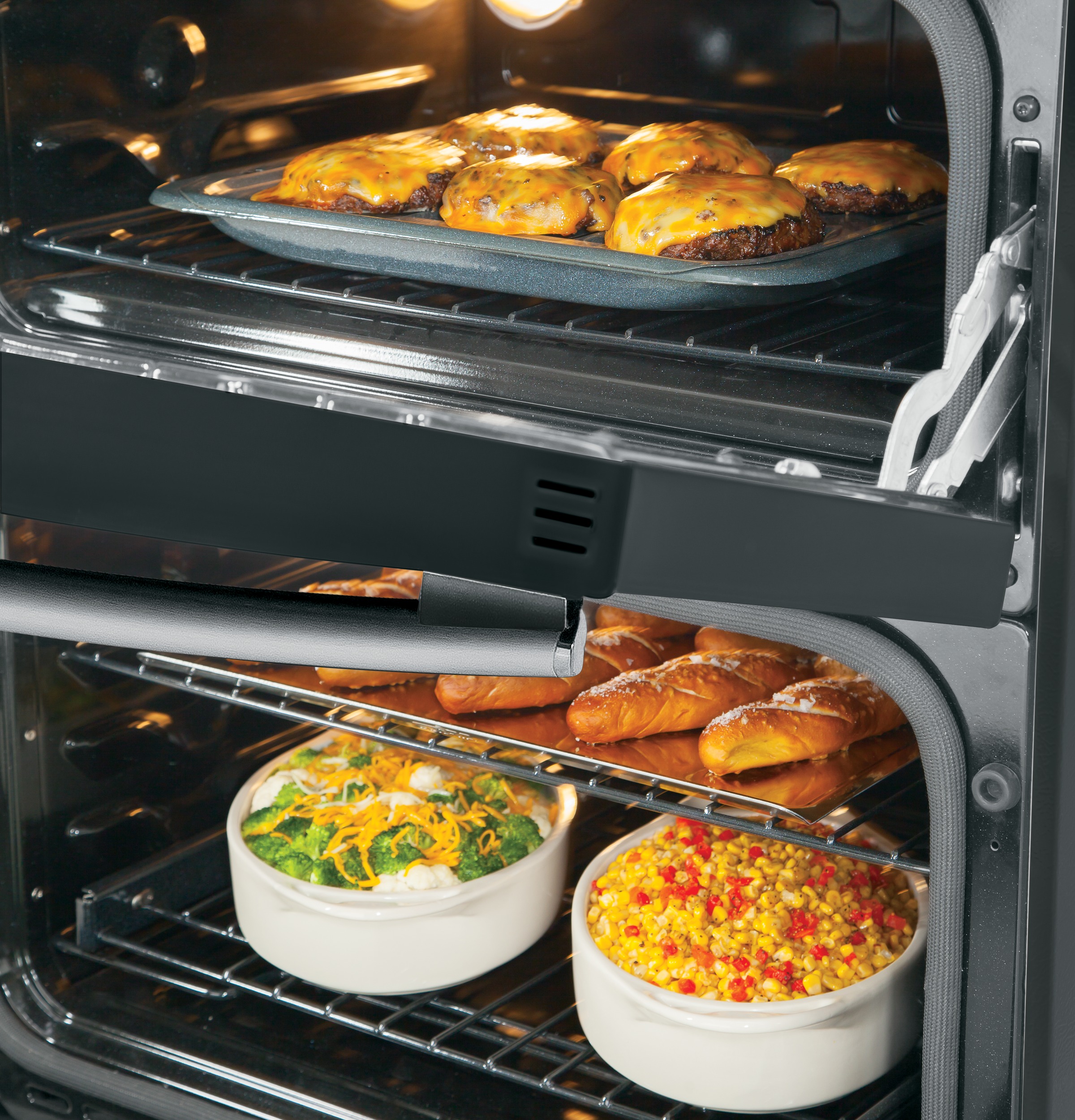 Series 30" Slide-In Front Control Double Oven Gas Range PGS950EEFES, product image 4 of 13