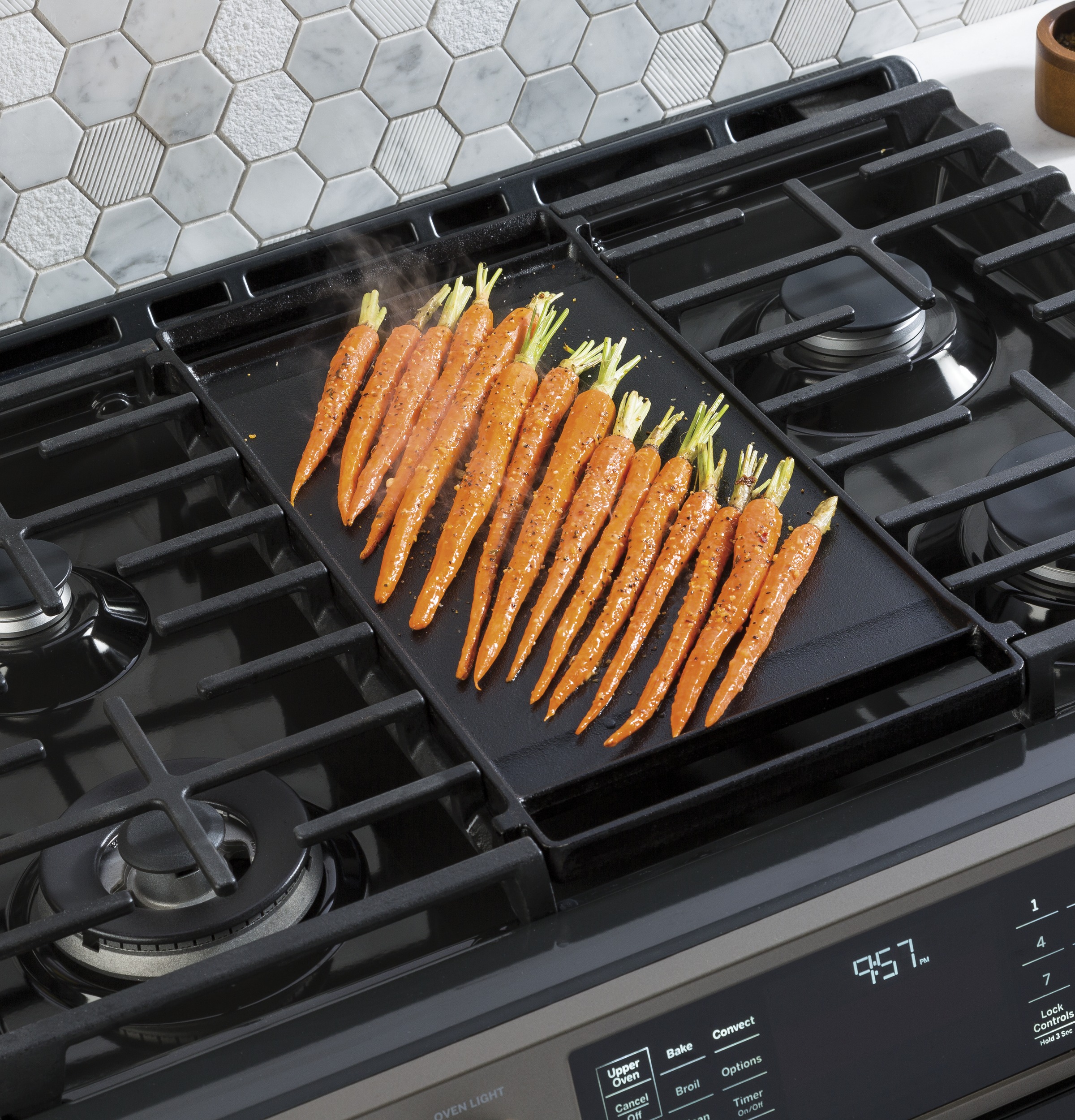 30" Smart Slide-In Front-Control Gas Double Oven Convection Range PGS960EELES