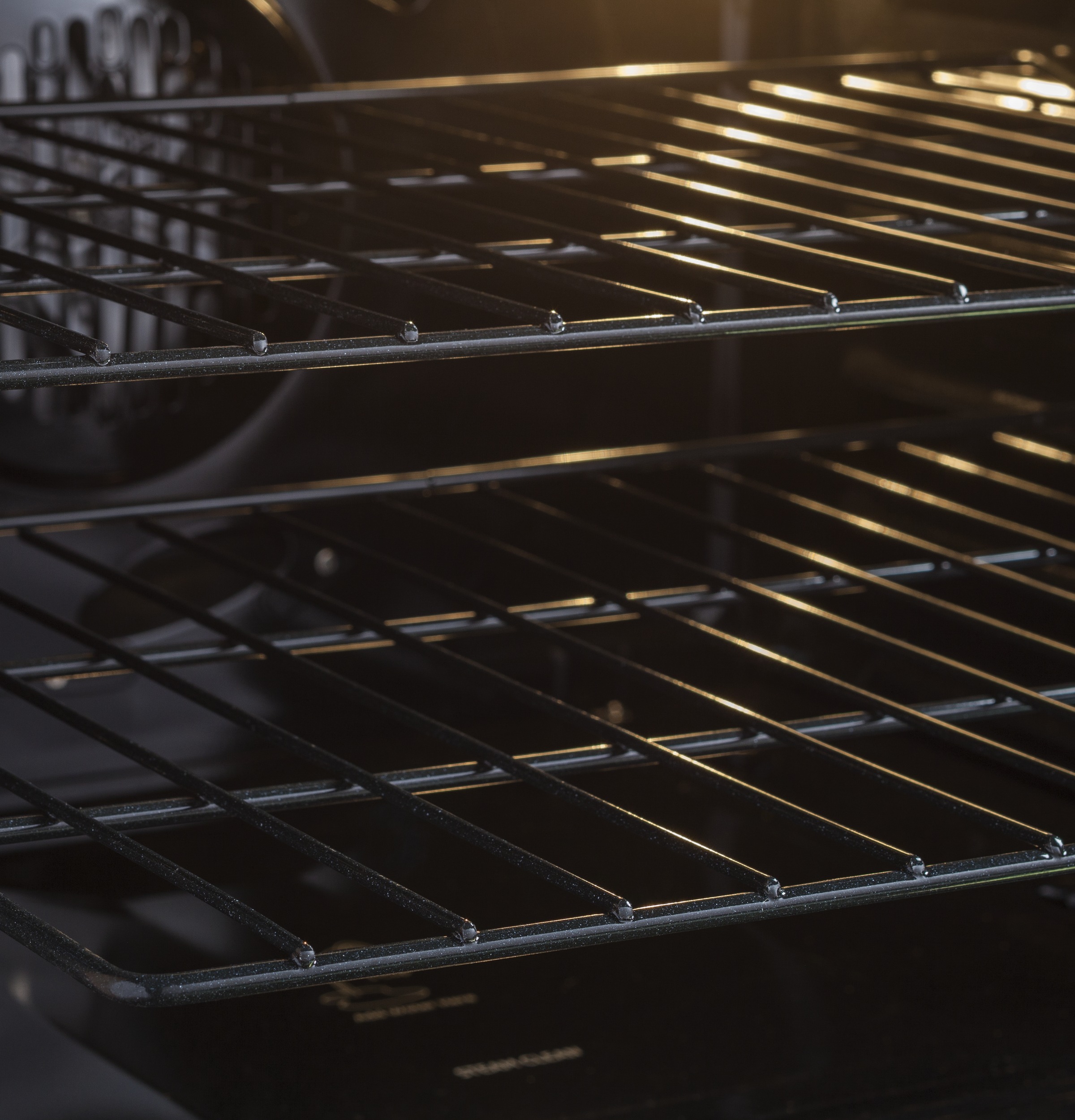 30" Free-Standing Convection Range with Induction PHB920BJTS