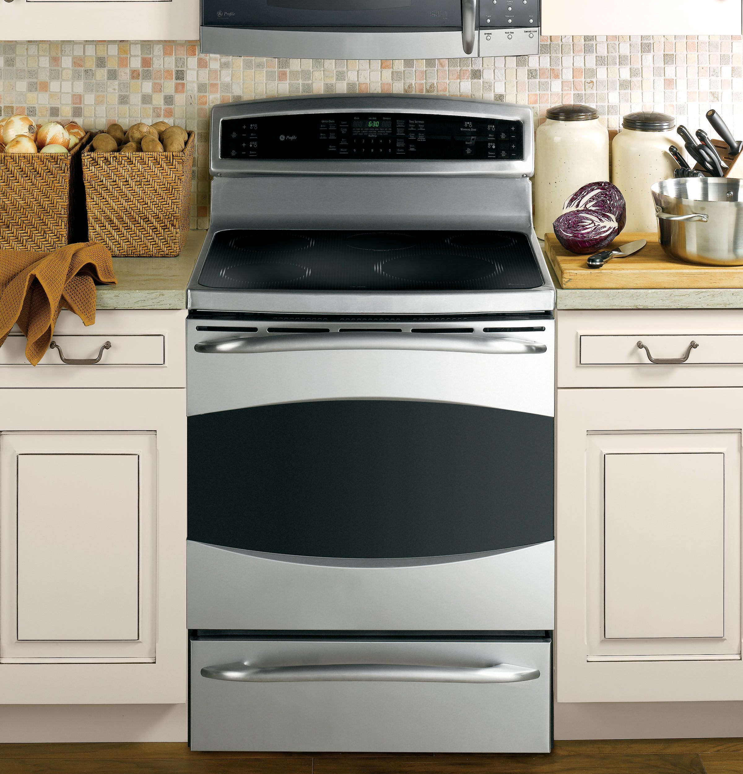 30" Free-Standing Electric Range PHB925SPSS, product image 6 of 10
