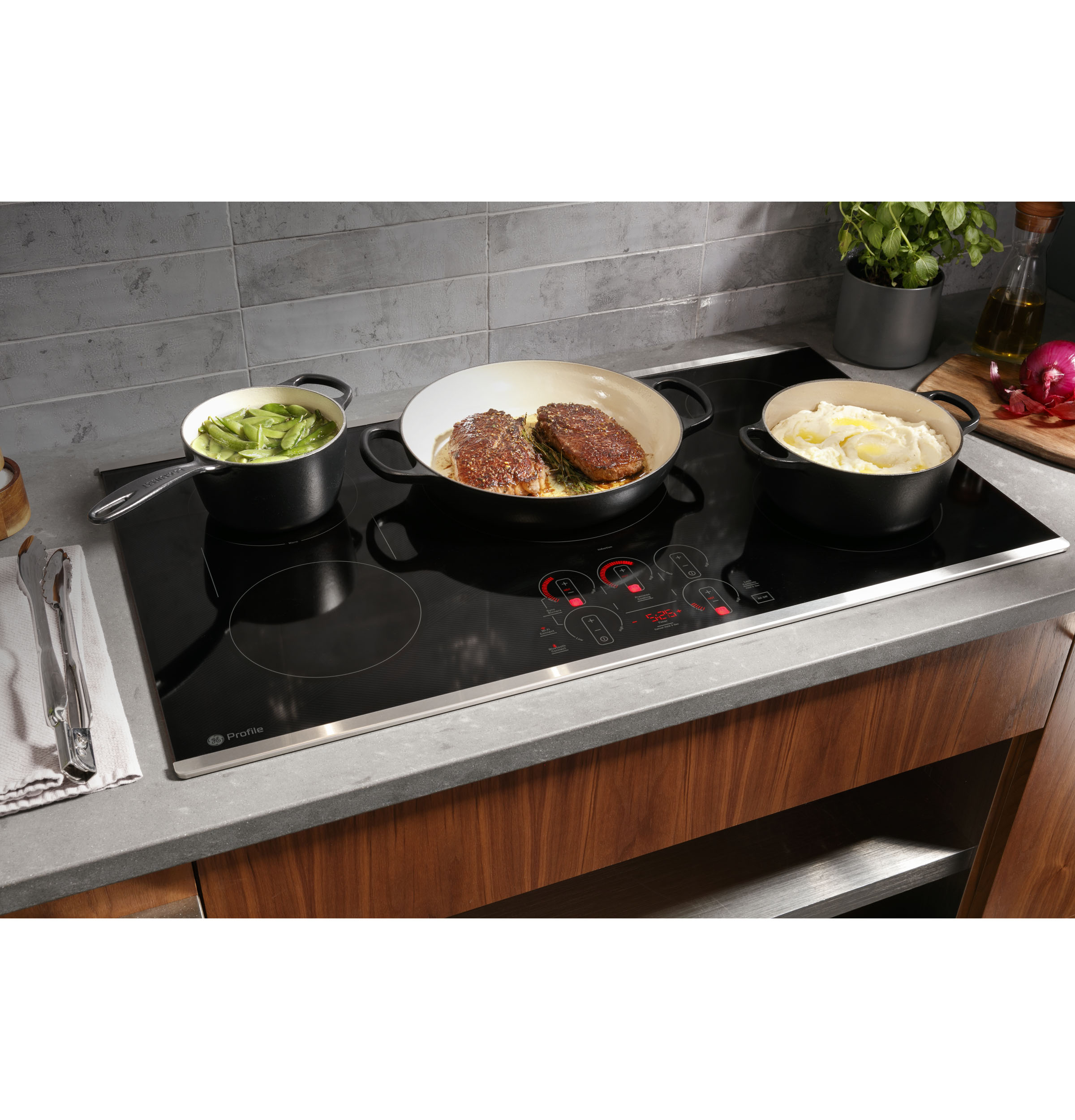 30" Built-In Touch Control Induction Cooktop view 12