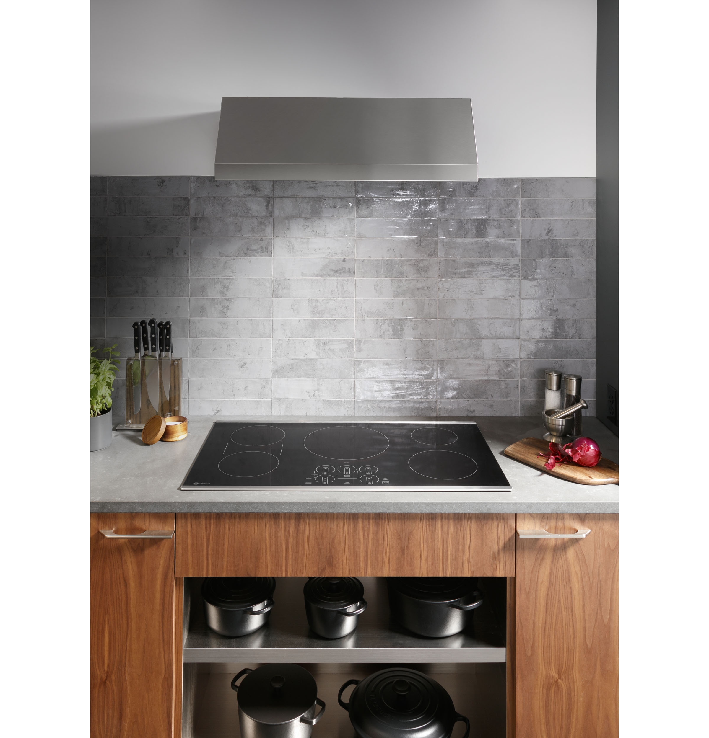 30" Built-In Touch Control Induction Cooktop view 26