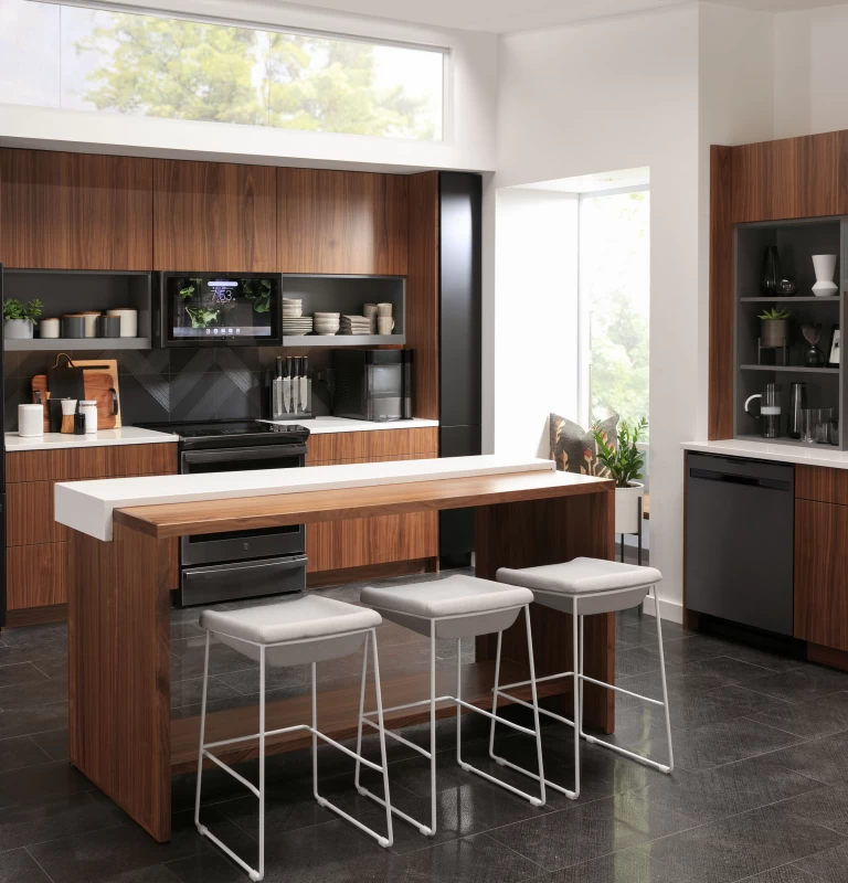 30" Smart Slide-In Front-Control Induction and Convection Range with No Preheat Air Fry PHS930BPTS