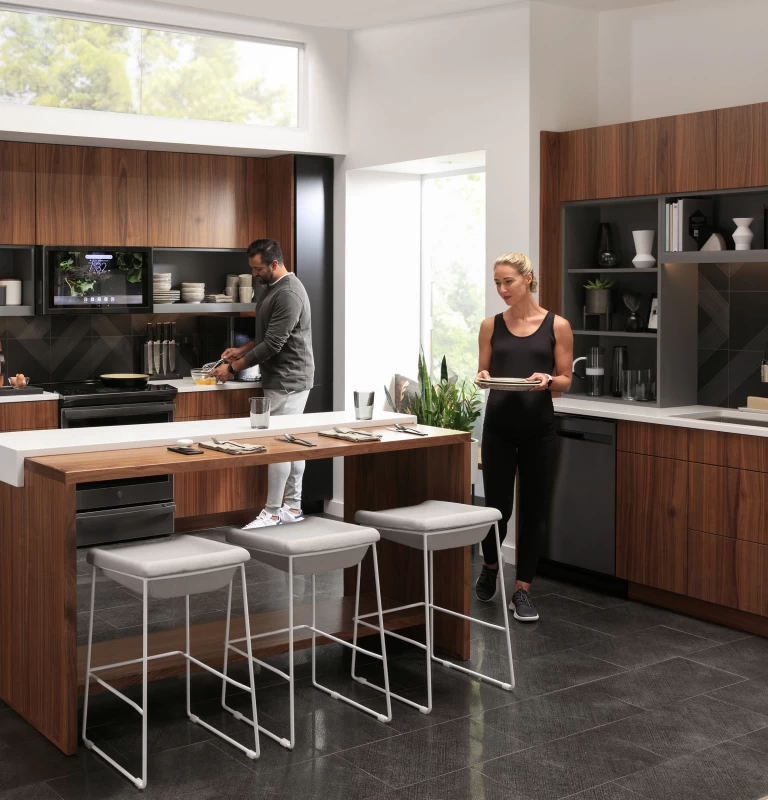 30" Smart Slide-In Front-Control Induction and Convection Range with No Preheat Air Fry PHS930BPTS