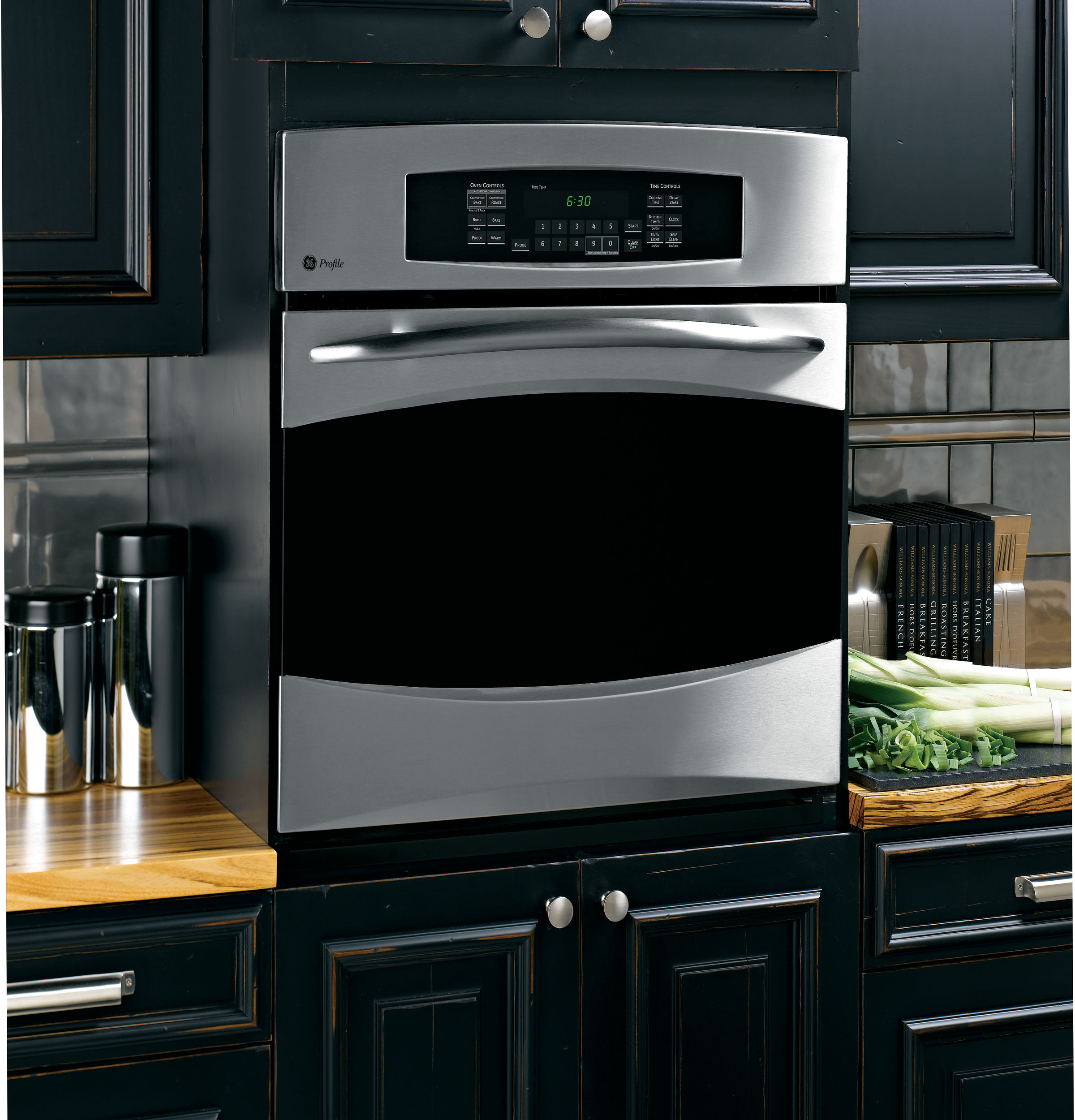 27" Built-In Single Convection Wall Oven PK916SRSS