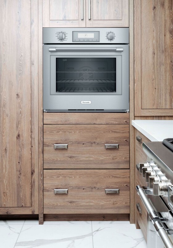 Professional Single Wall Oven 30" POD301W