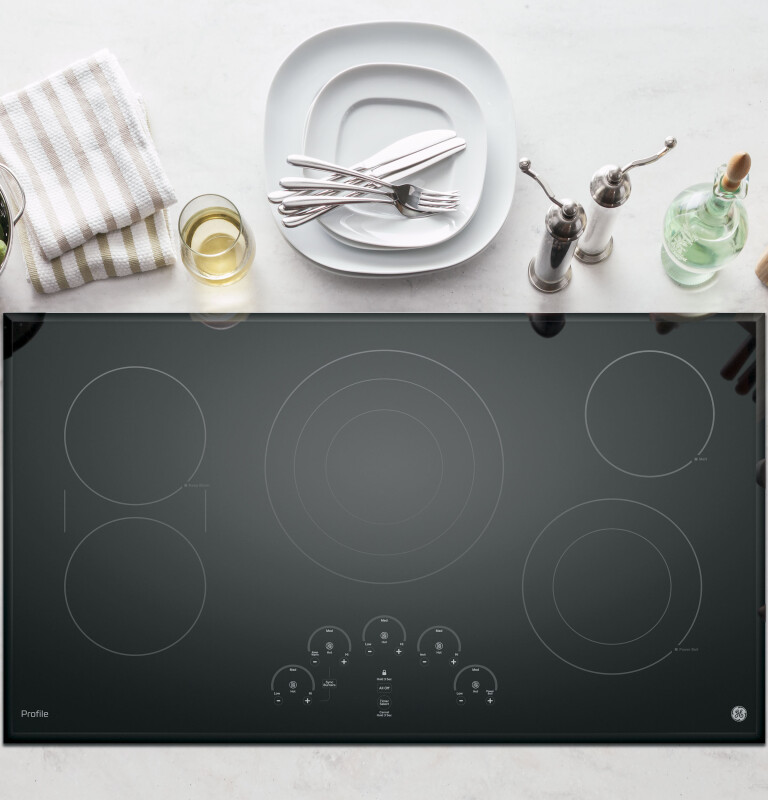 36" Built-In Touch Control Cooktop PP9036DJBB