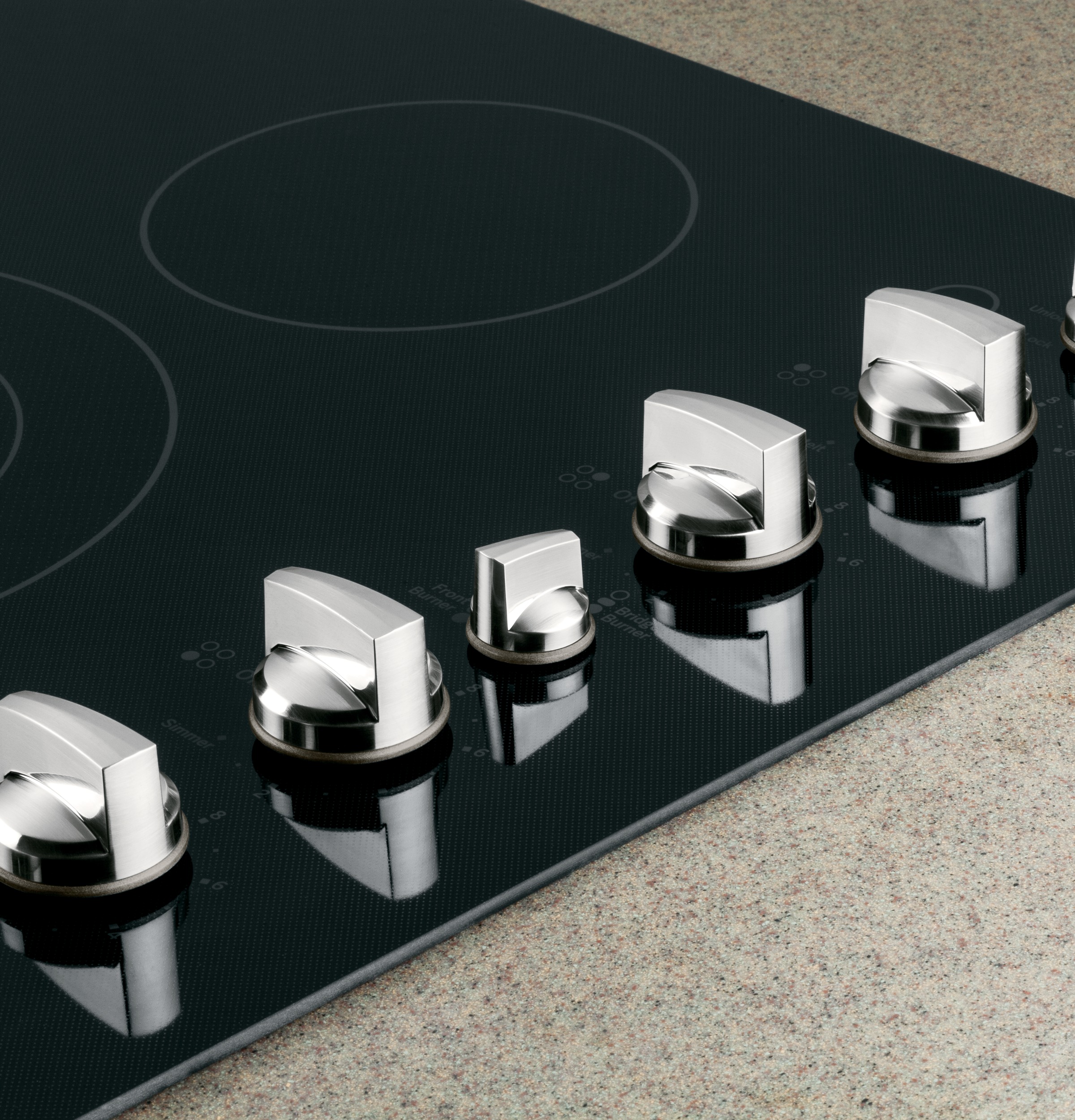 Series 30" Built-In Electric Cooktop PP932EHES