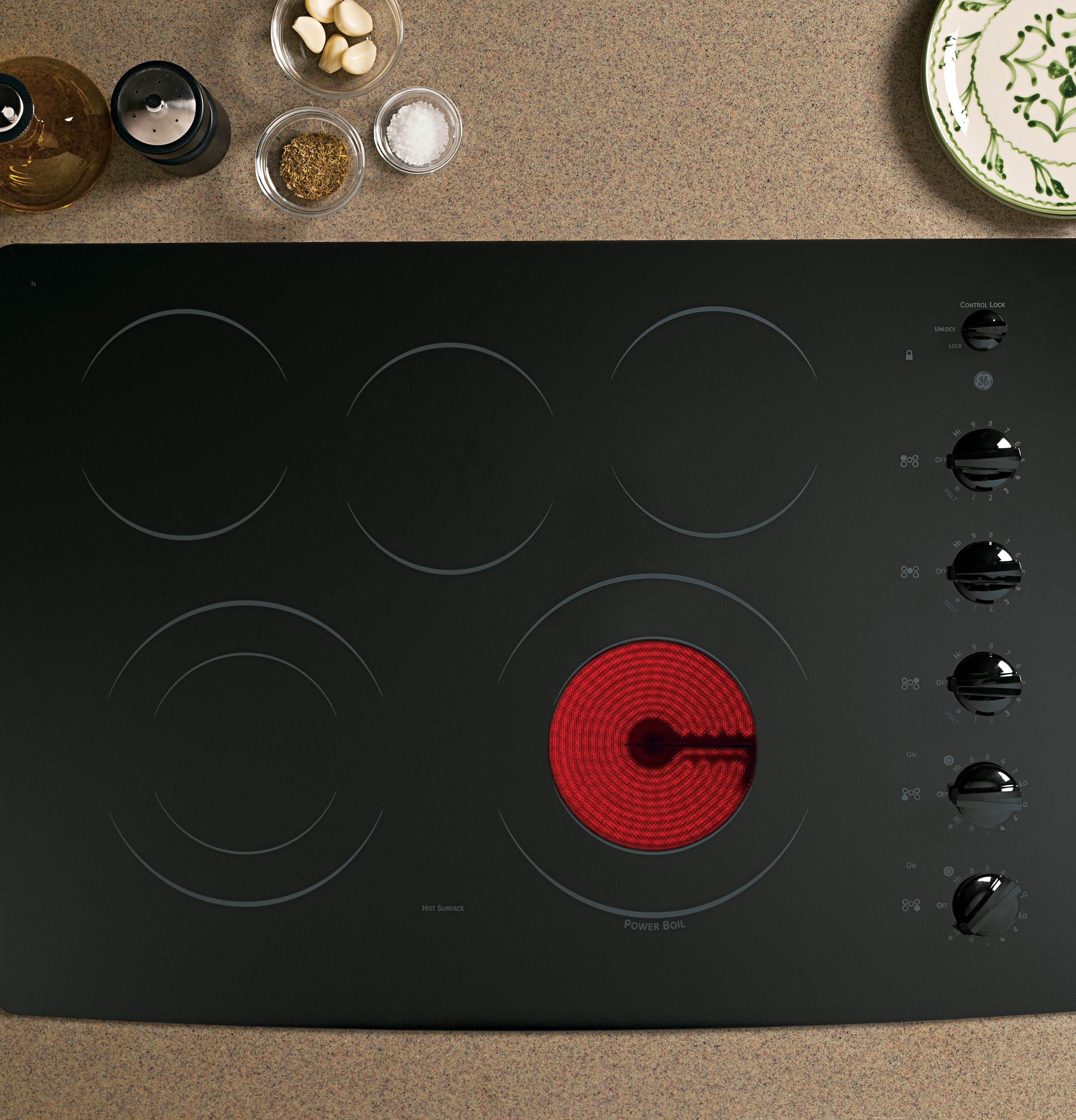 Series 30" Built-In Electric Cooktop PP944DTBB
