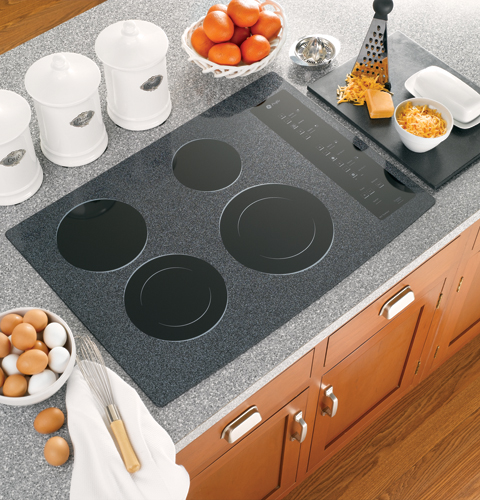 30" Built-In CleanDesign Electric Cooktop PP950WMWW