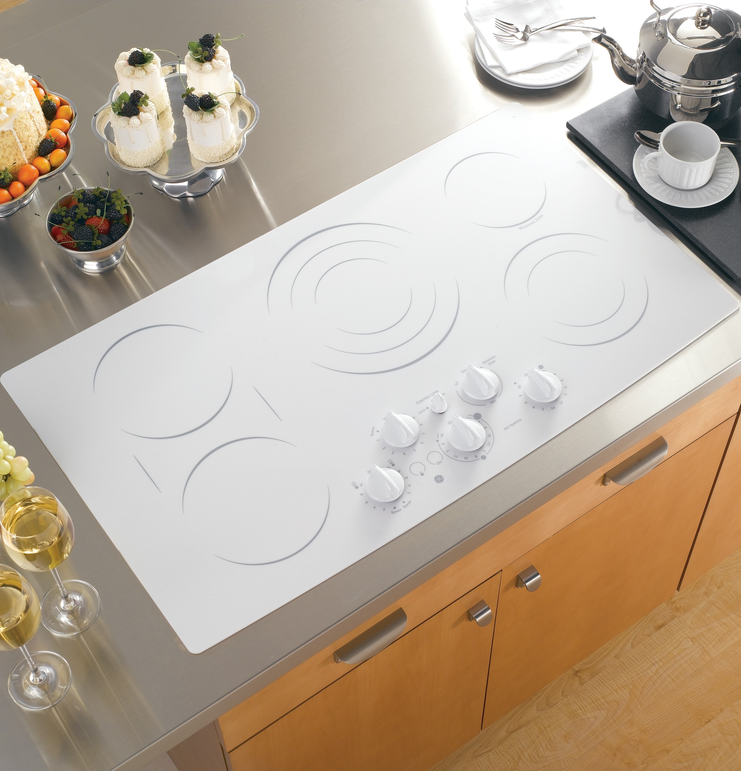 Series 36" Built-In Cooktop PP962TMWW