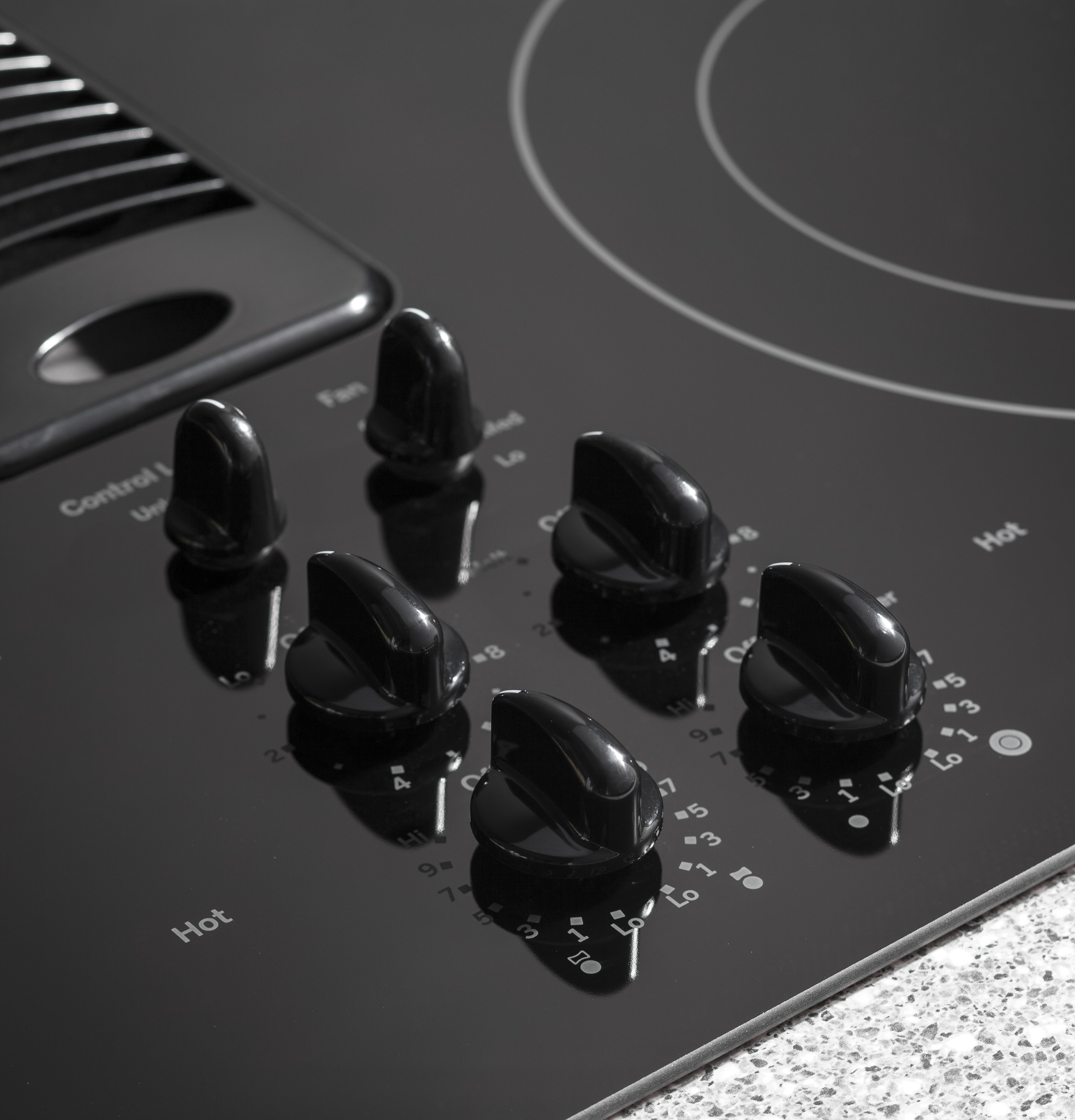 30" Downdraft Electric Cooktop view 10
