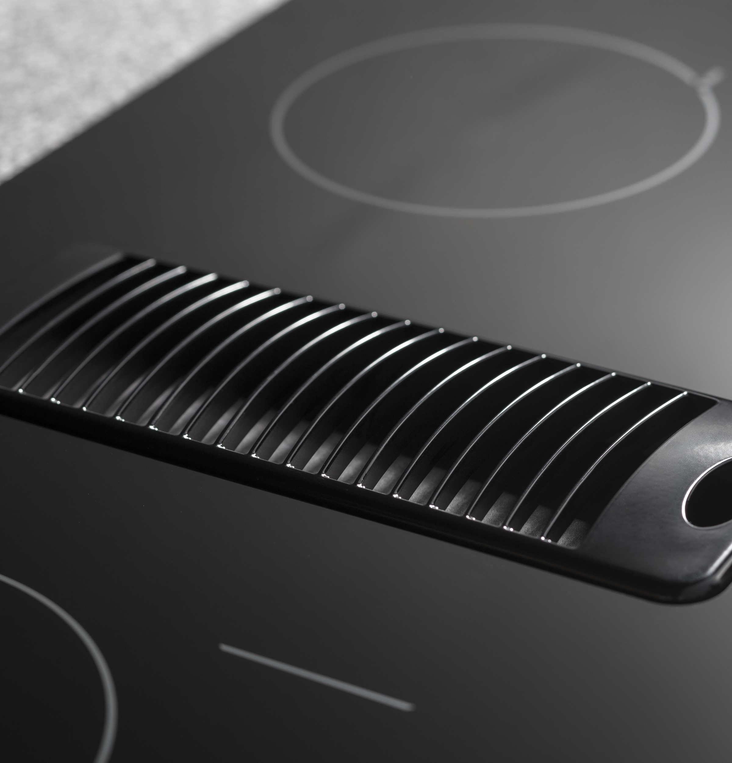 30" Downdraft Electric Cooktop view 11