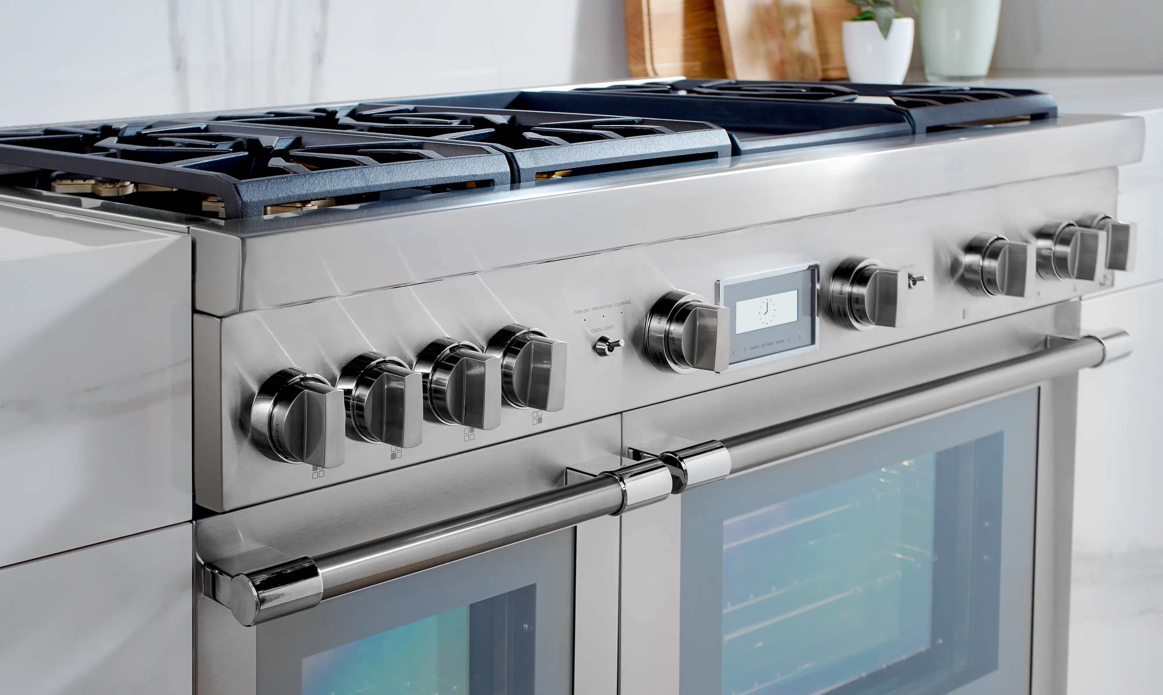 Dual Fuel Professional Range 48'' Pro Grand® Commercial Depth PRD486WDGU