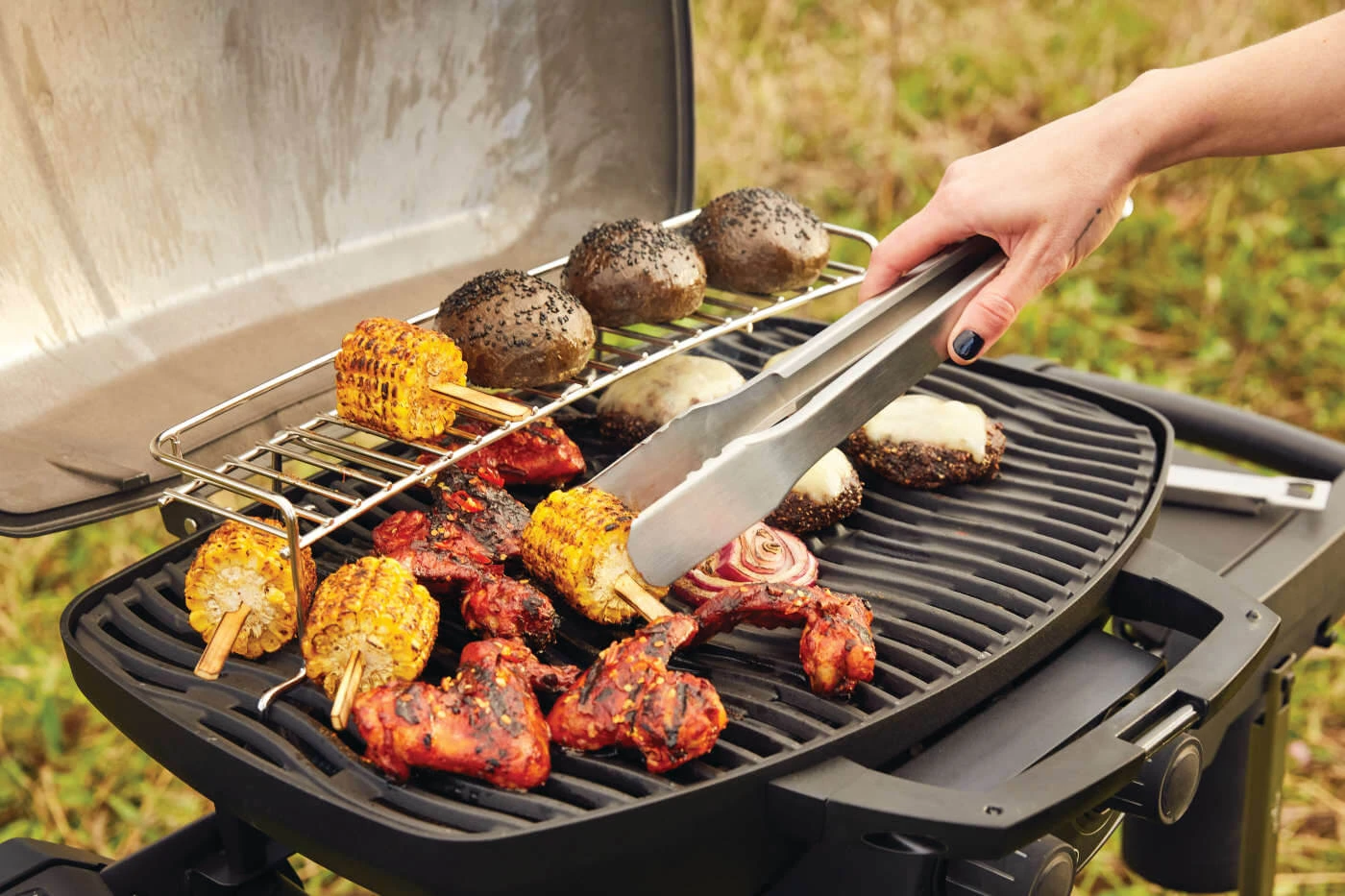 Phantom TravelQ™ PRO 285 Portable Gas Grill with Scissor Cart PRO285XMKPHM
