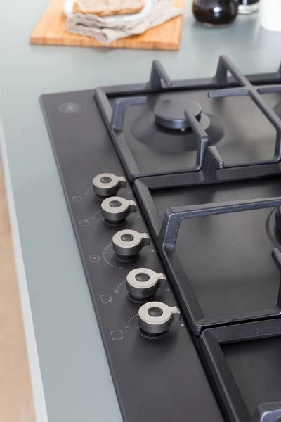 36 Front Control Gas Cooktop 5 burners PRO36CT5ACV