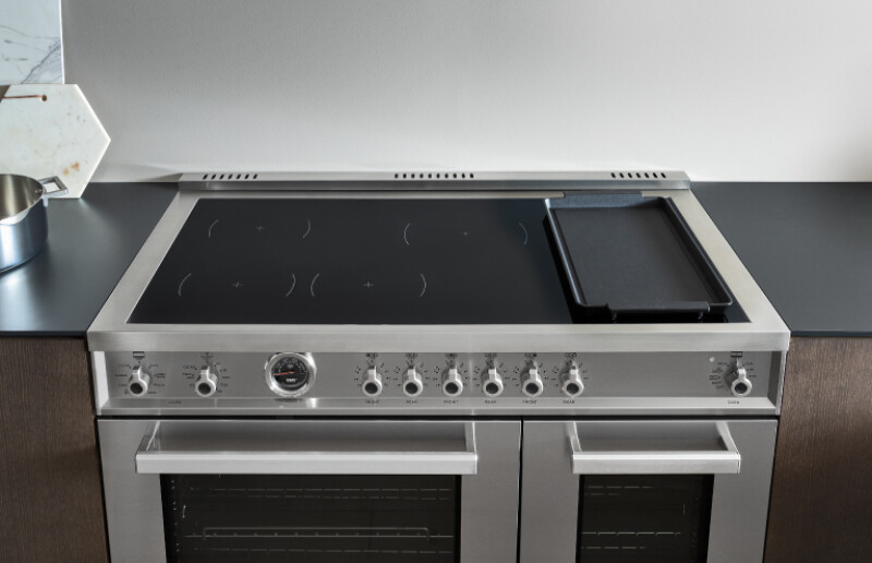 48 inch Induction Range, 6 Heating Zones and Cast Iron Griddle, Electric Self-Clean Oven PRO486IGFEPCAT