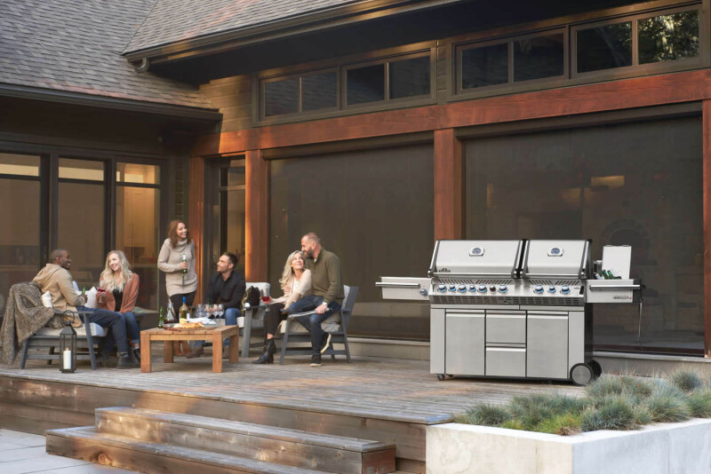Classic Prestige® PRO 825 RSBI with Power Side Burner, Infrared Rear & Bottom Burners PRO825RSBINSS3