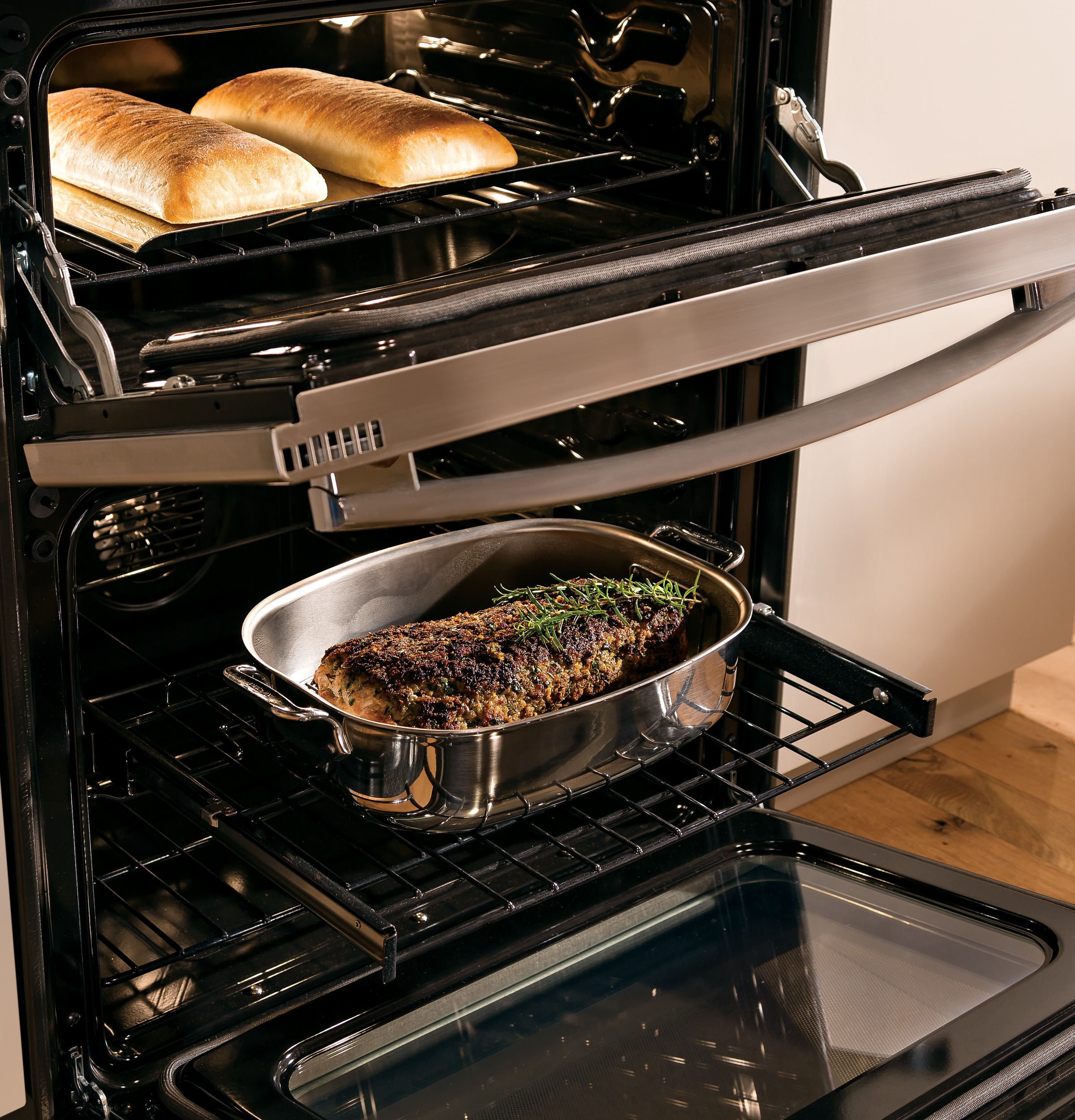Series 30" Slide-In Front Control Double Oven Electric Convection Range PS950EFES