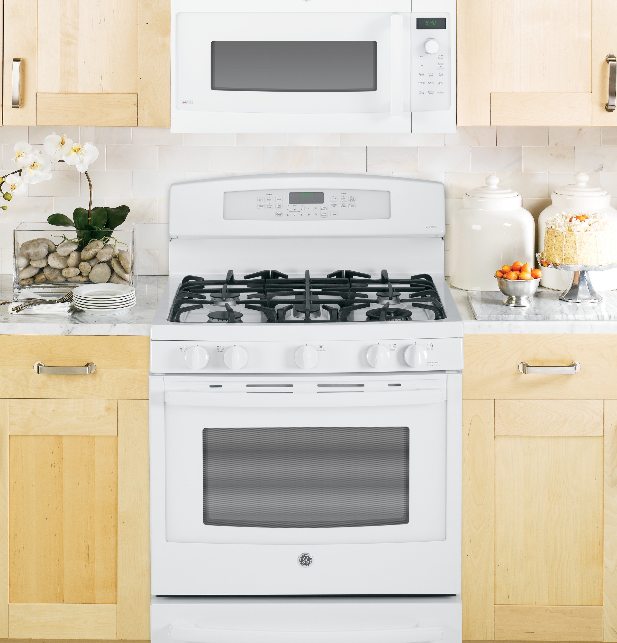 Series Over-the-Range Oven with Advantium Technology view 3