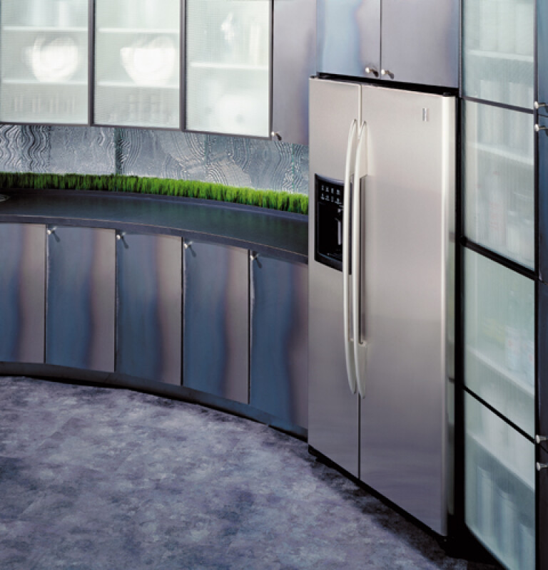 CustomStyle 22.6 Cu. Ft. Side-By-Side Refrigerator PSC23SGPSS, product image 3 of 4