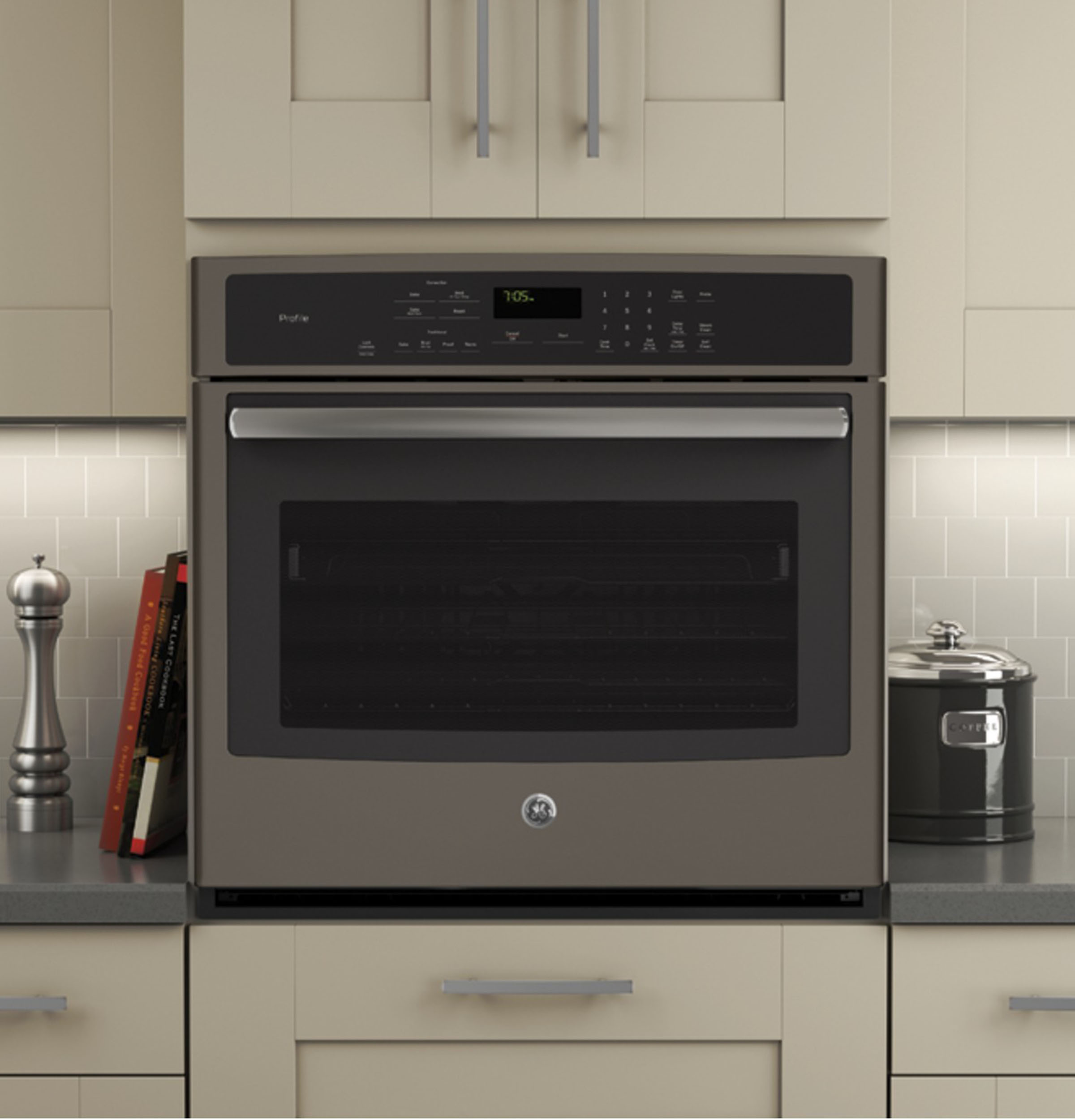 Series 30" Built-In Single Convection Wall Oven PT7050EHES