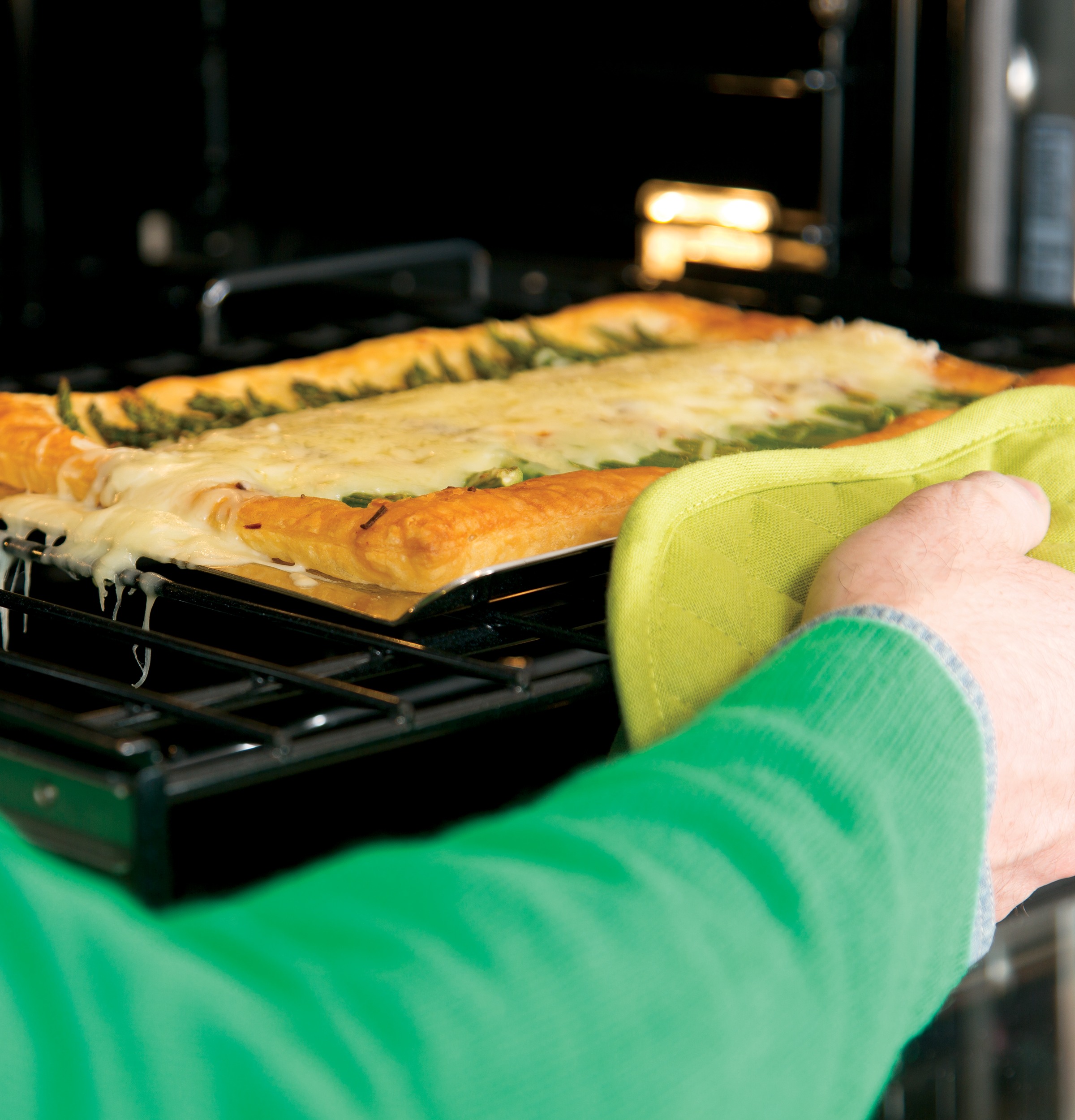 Series 30" Built-In Double Wall Oven with Convection PT7550DFBB