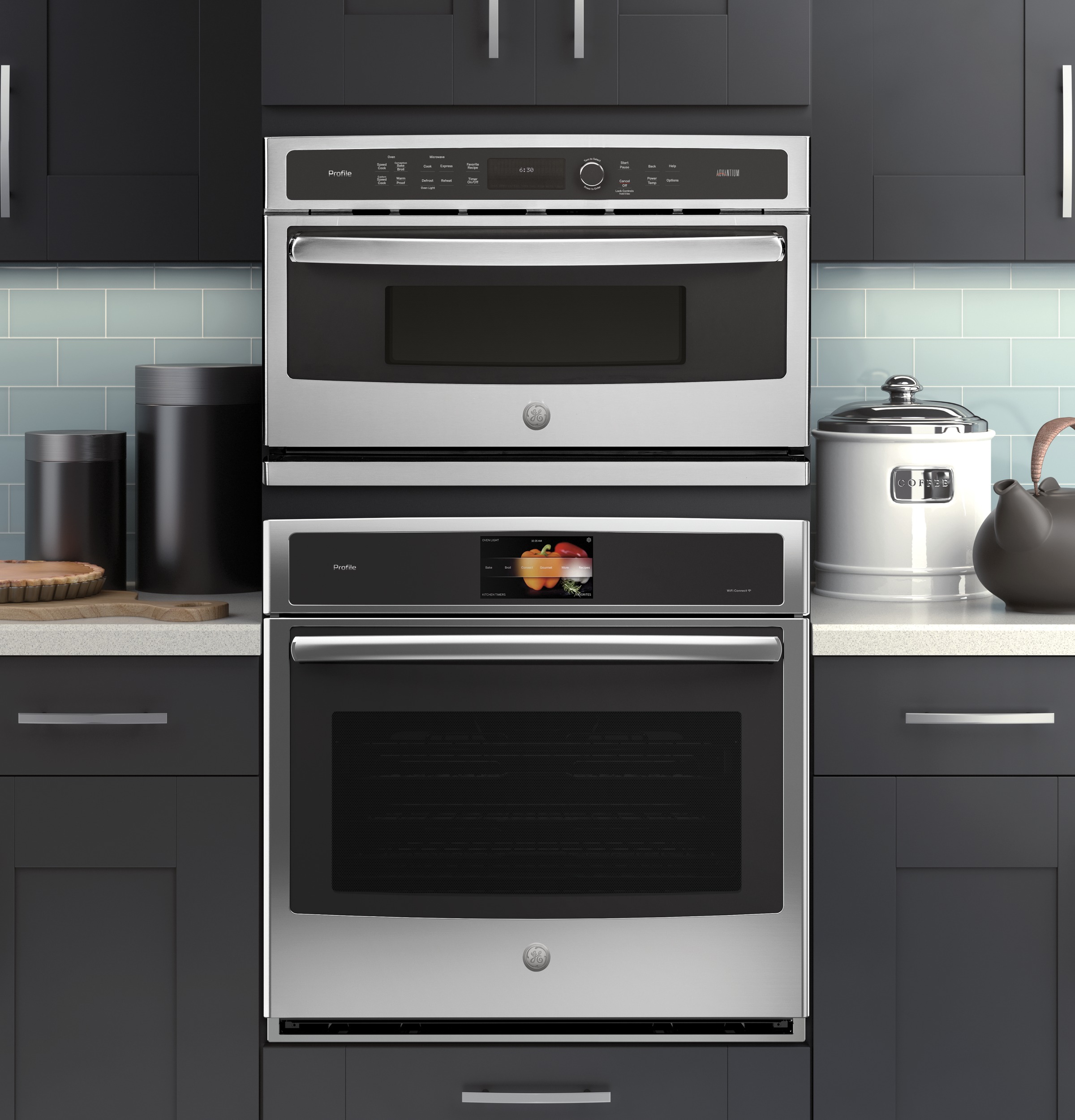 Series 30" Built-In Single Convection Wall Oven PT9051SLSS