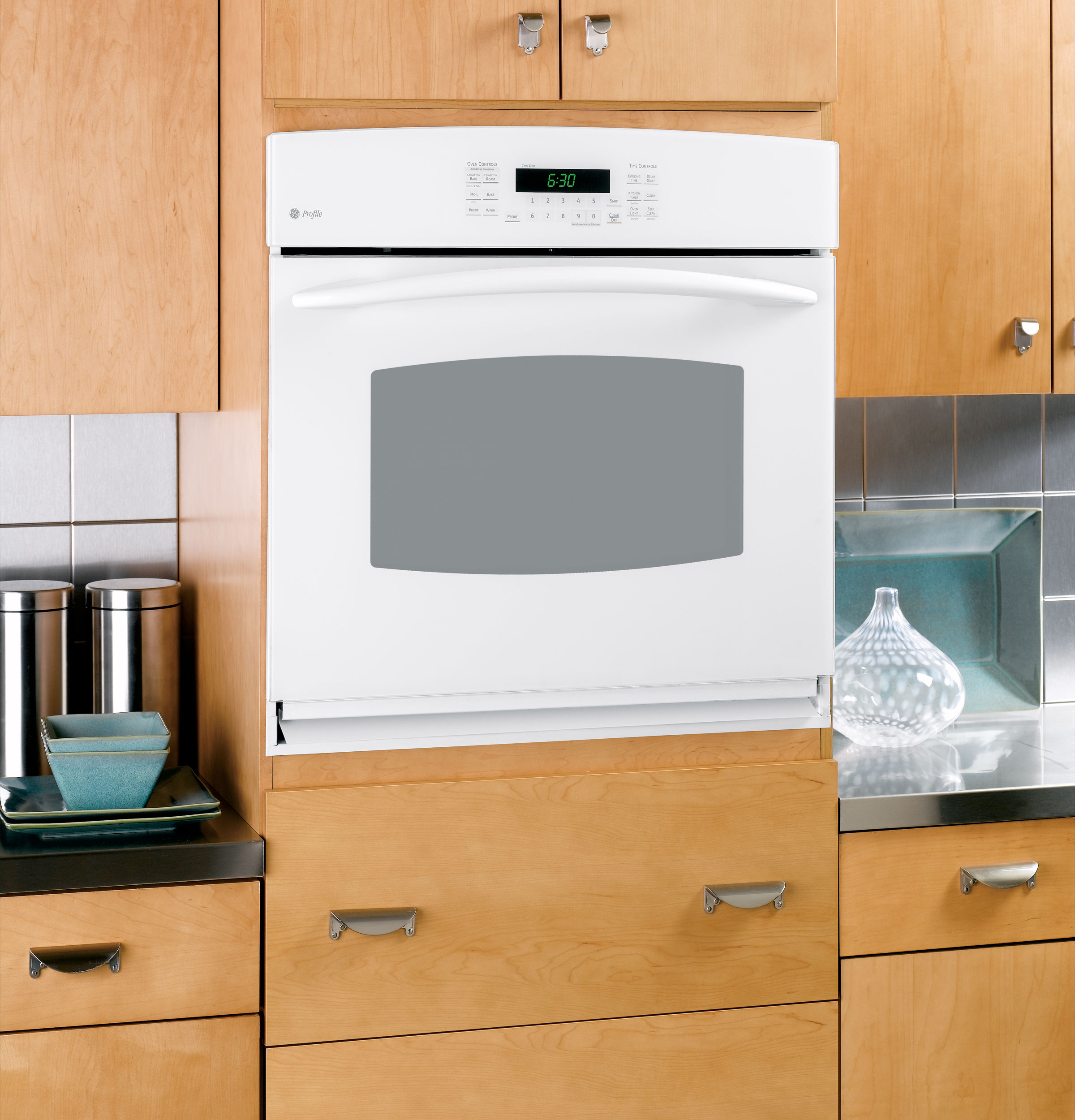 30" Built-In Single Convection Wall Oven PT916WMWW