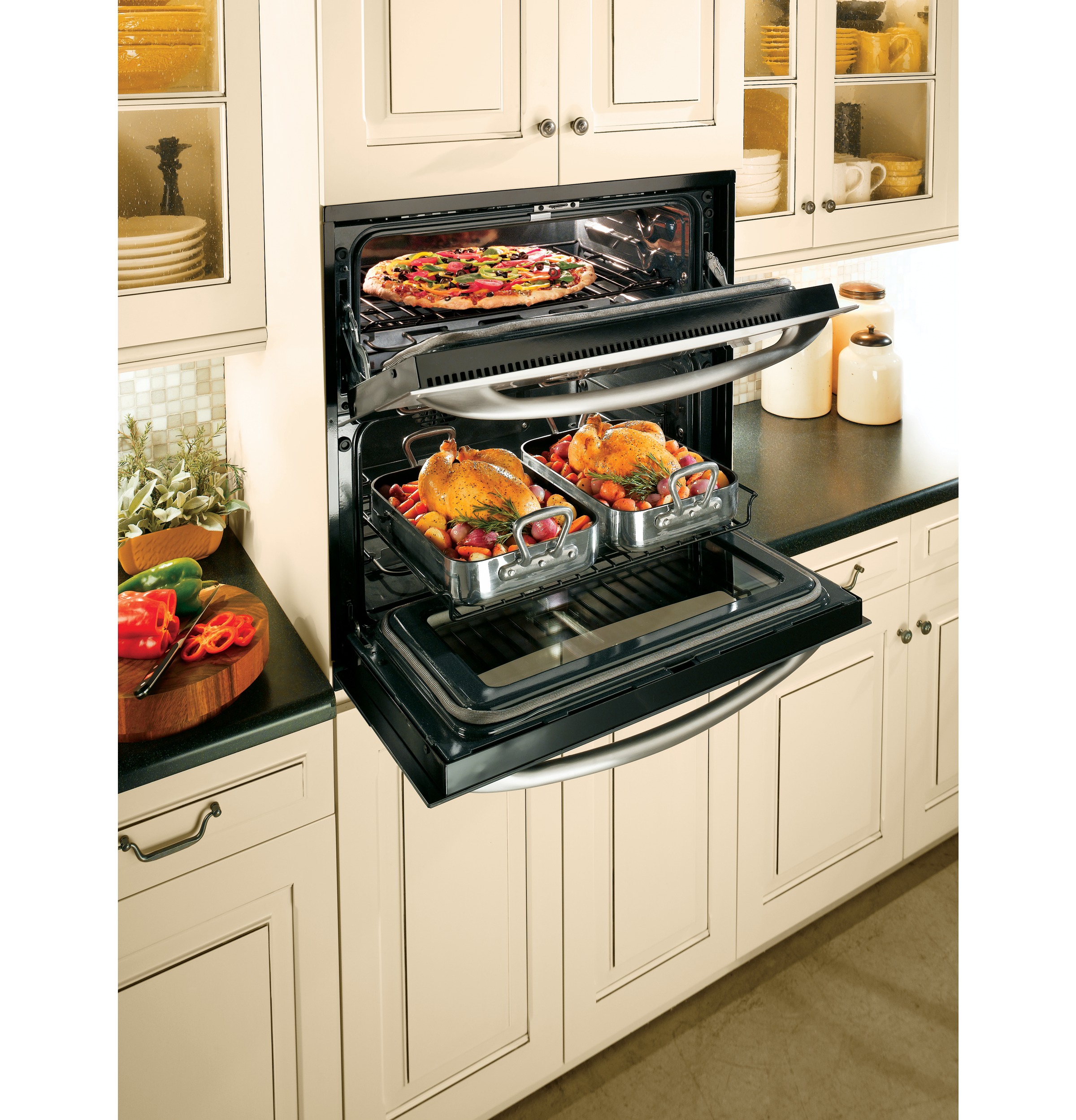 Series 30" Built-In Single/Double Convection Wall Oven PT925SNSS