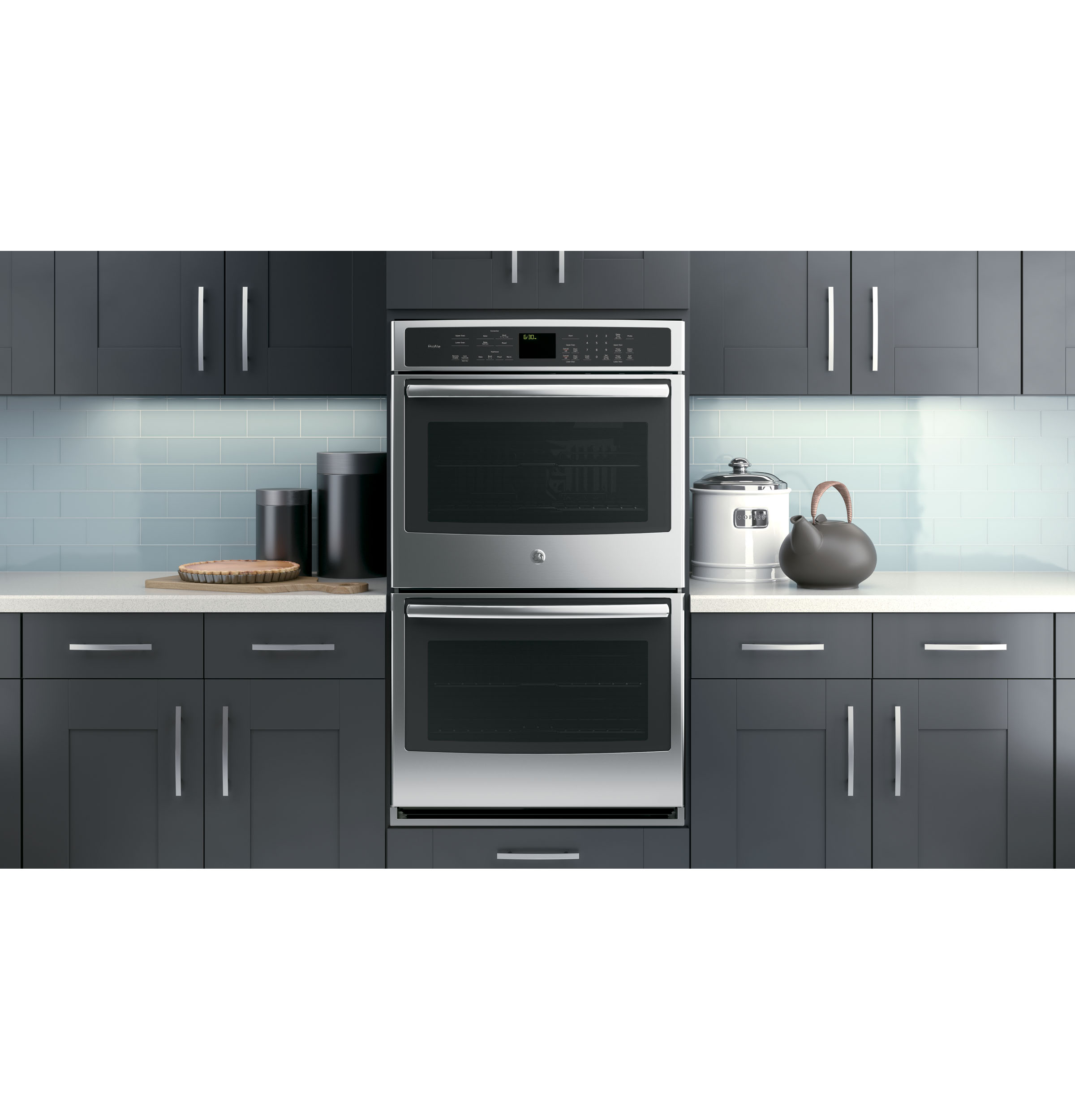 Series 30" Built-In Double Convection Wall Oven PT9550SFSS