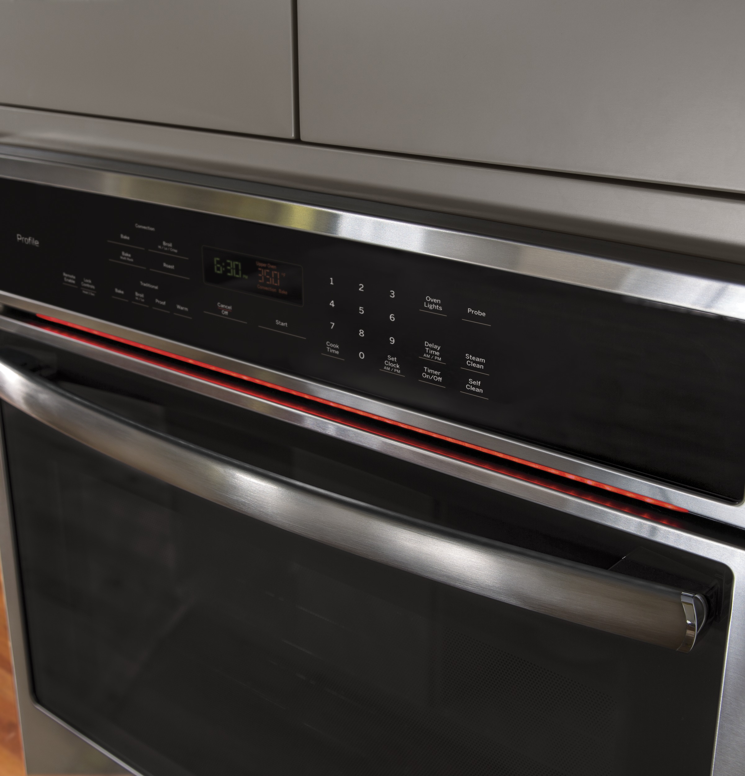 Series 30" Built-In Double Convection Wall Oven PT9550SFSS