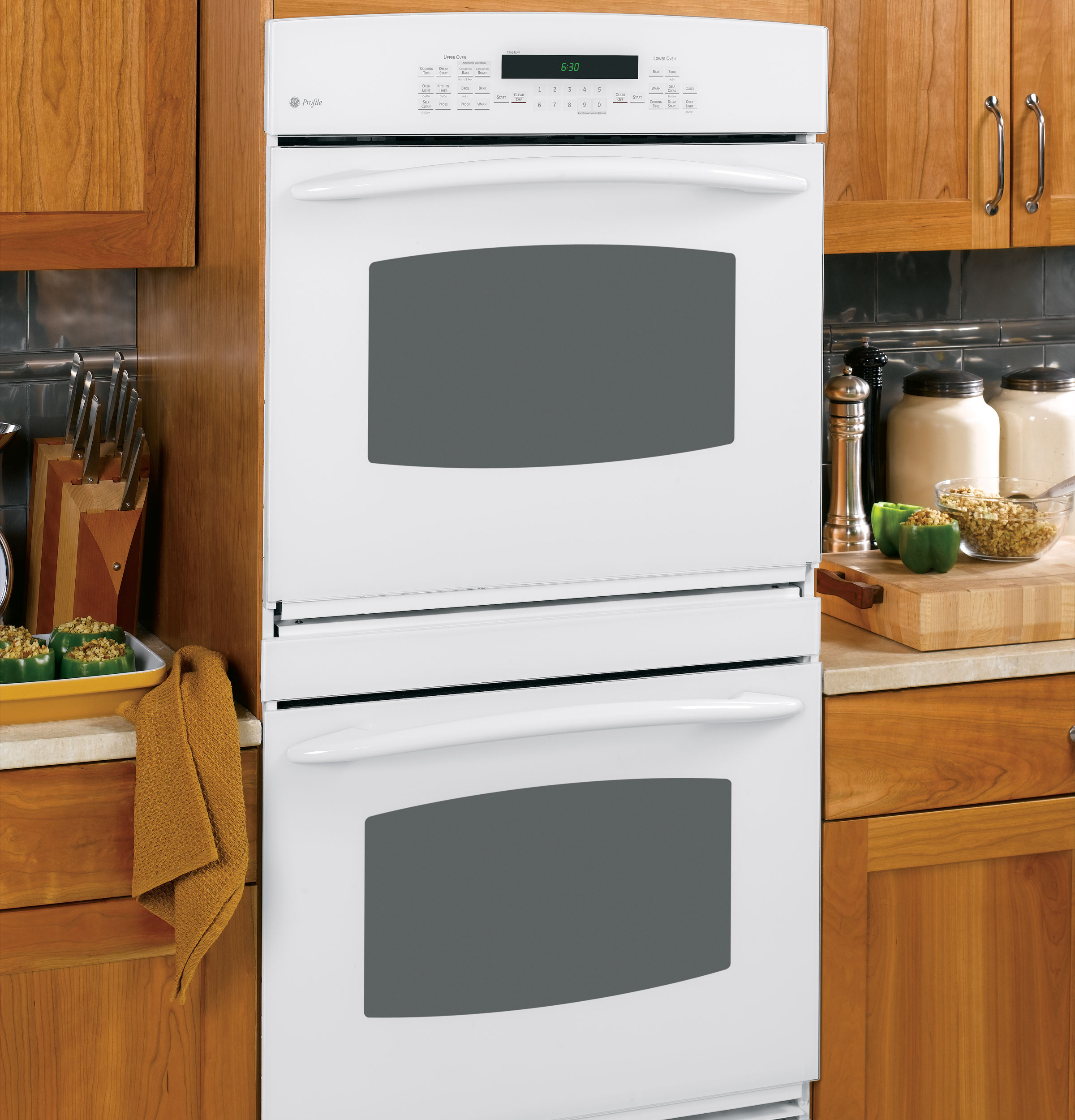 30" Built-In Double Convection/Thermal Wall Oven PT956WMWW