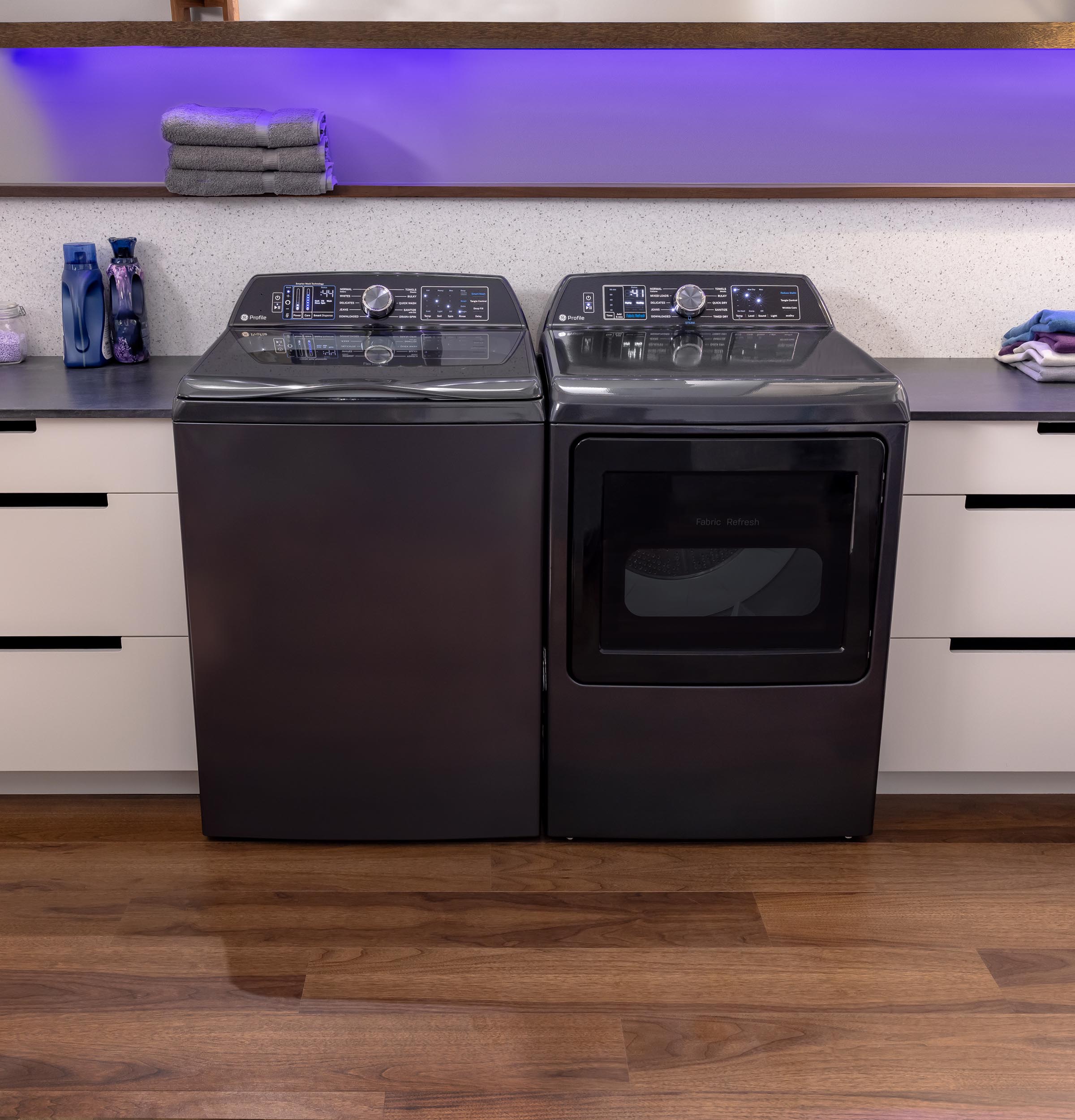 7.3 cu. ft. Capacity Smart Gas Dryer with Fabric Refresh PTD90GBPTDG
