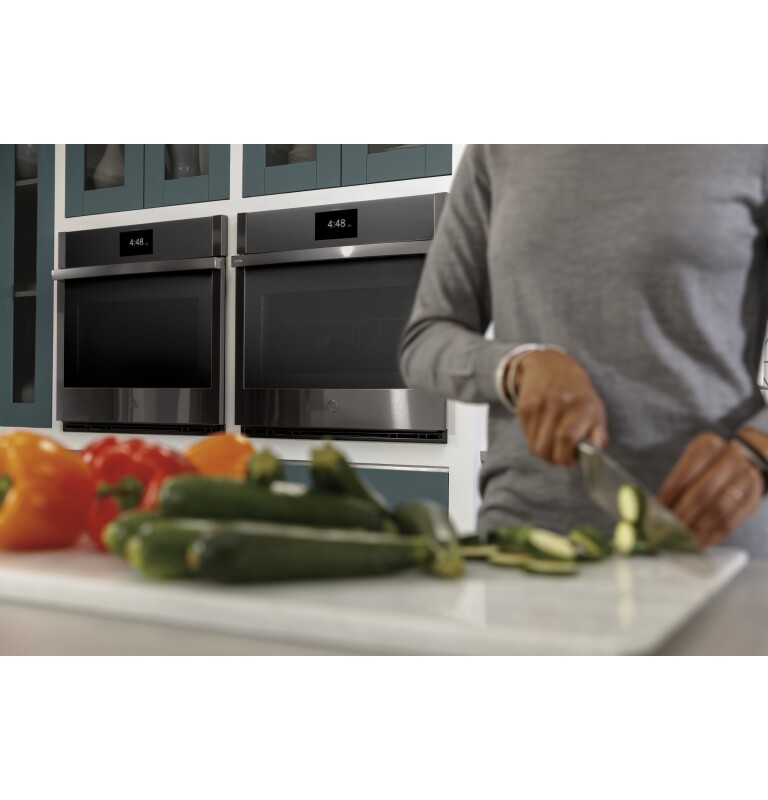 30" Smart Built-In Convection Single Wall Oven with No Preheat Air Fry and Precision Cooking view 9