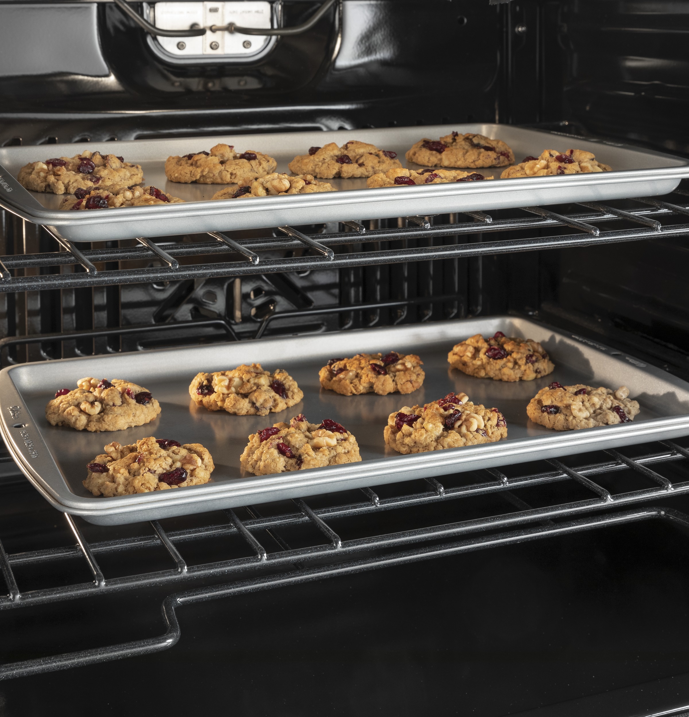 30" Smart Built-In Convection Single Wall Oven with In-Oven Camera and No Preheat Air Fry view 39