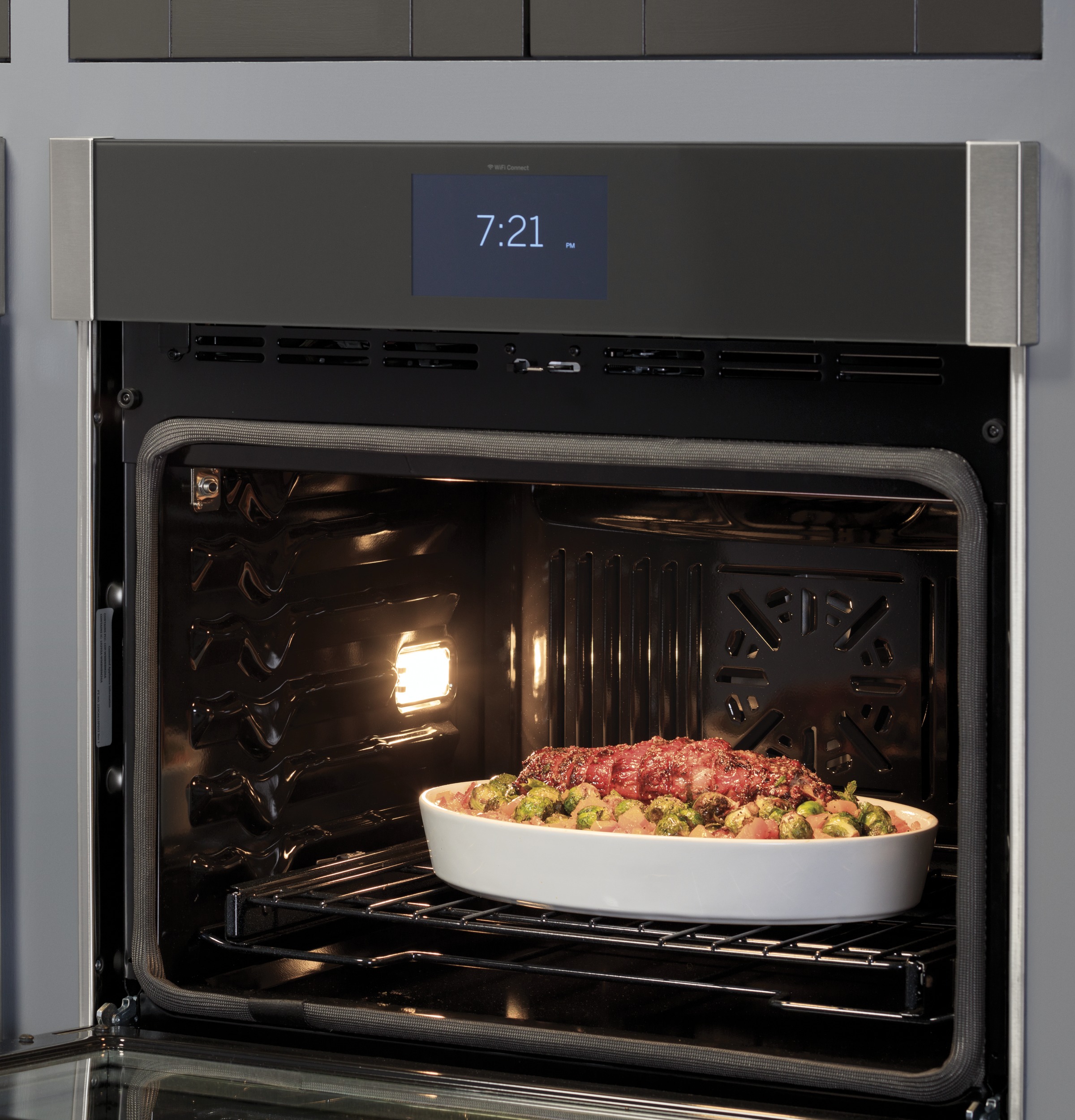 30" Smart Built-In Convection Single Wall Oven with In-Oven Camera and No Preheat Air Fry view 3