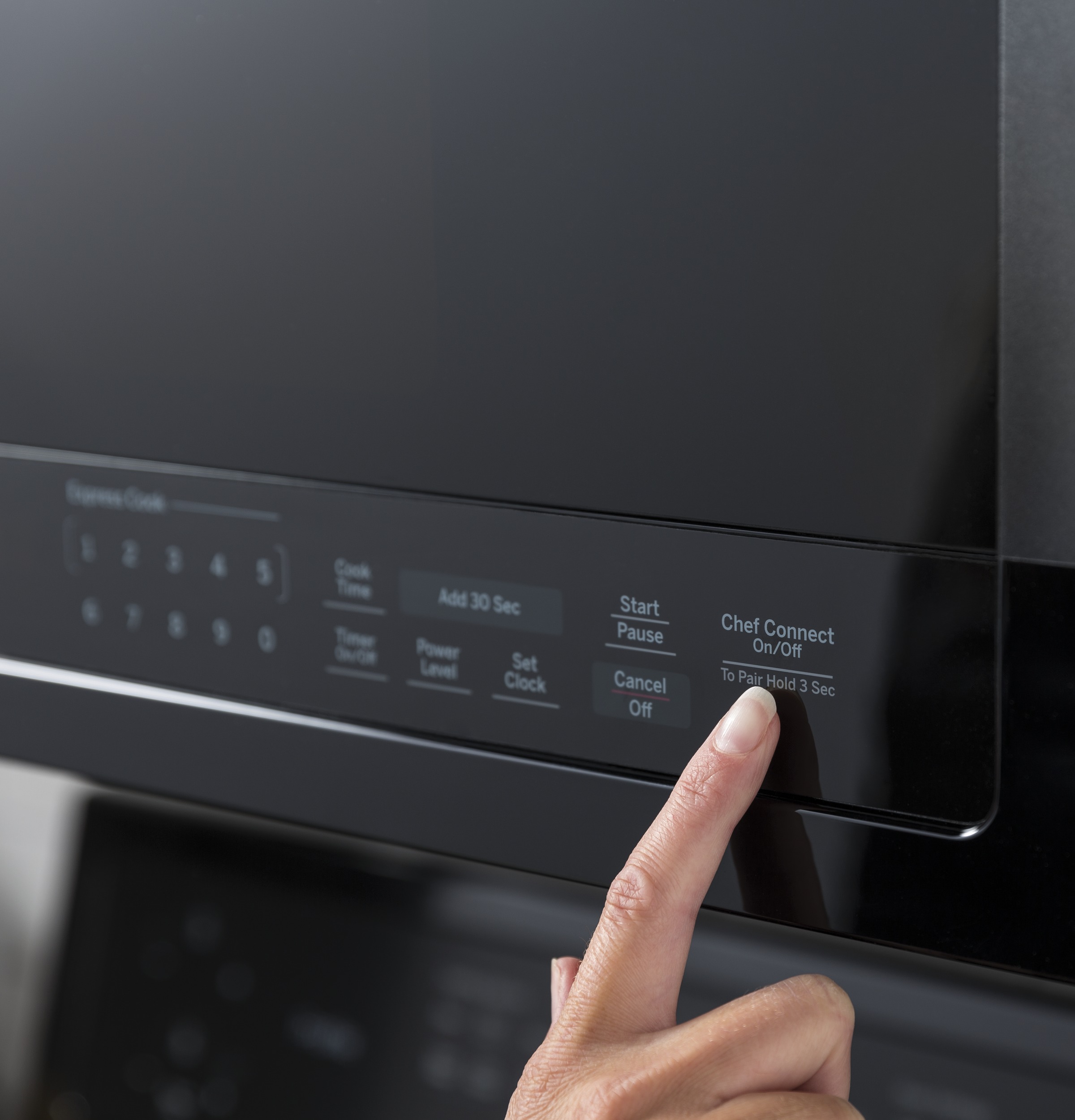 Series 2.1 Cu. Ft. Over-the-Range Sensor Microwave Oven PVM9005DJBB